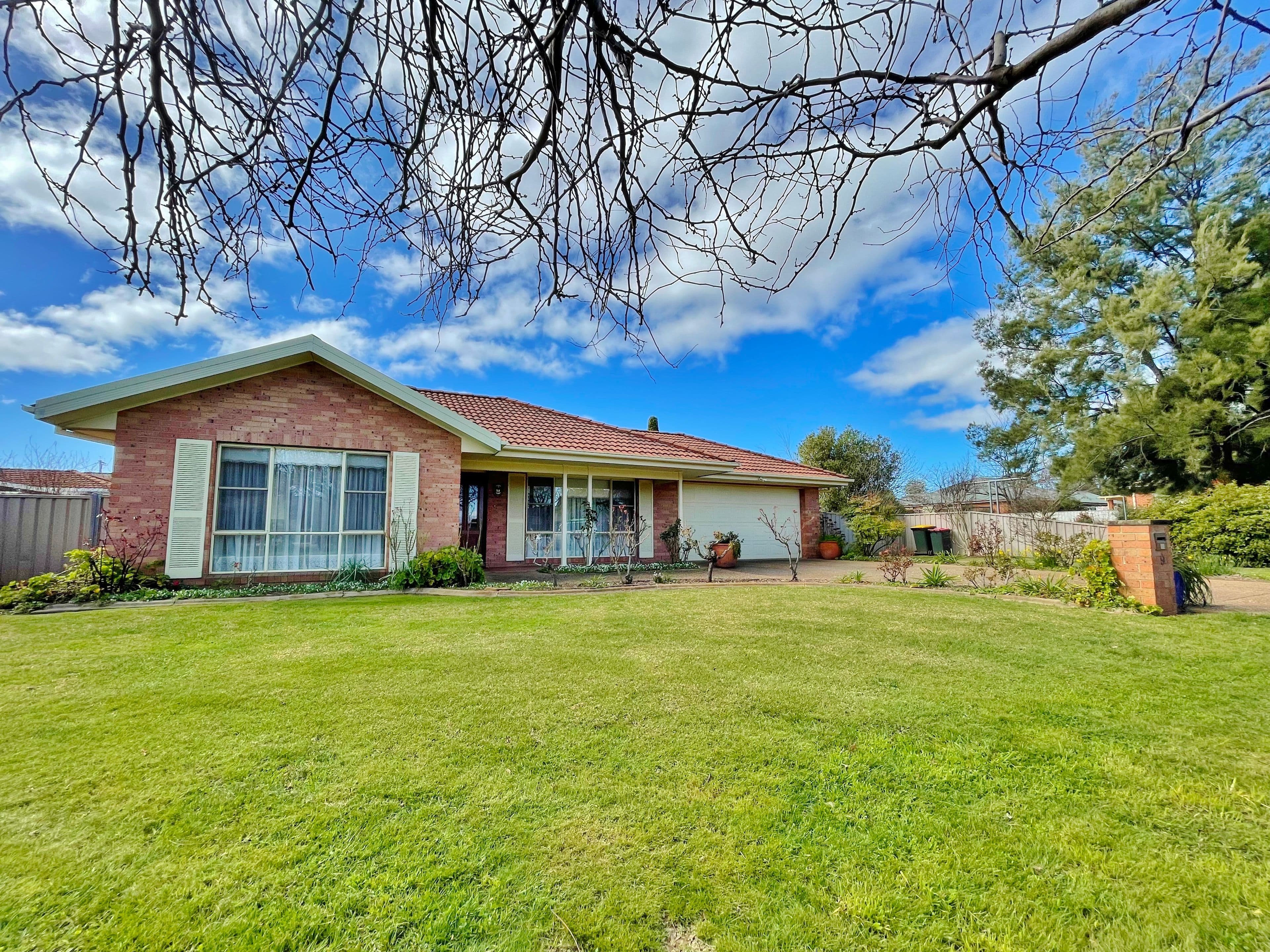 9 Toompang Street, Young NSW 2594, Young - Image 1