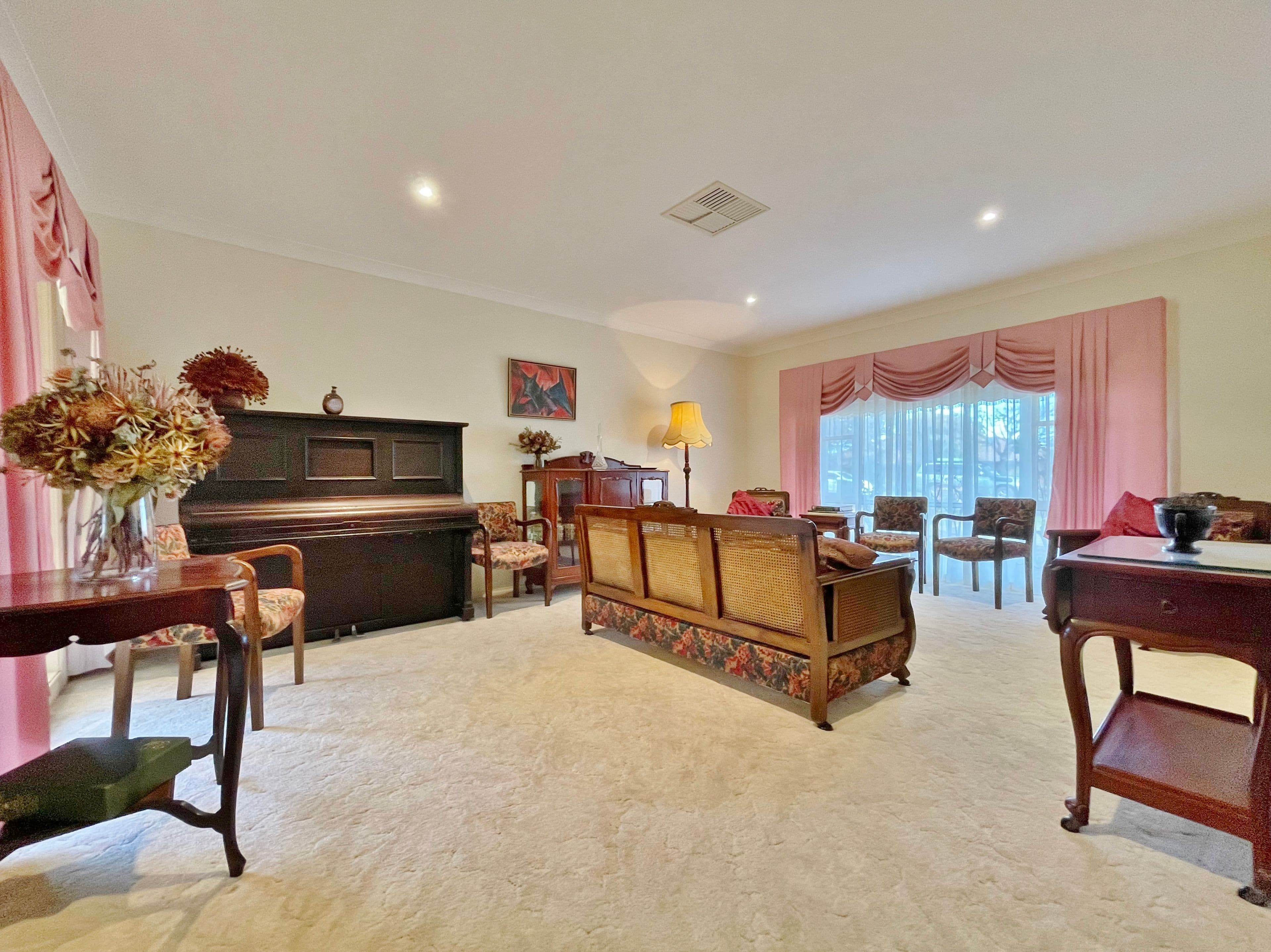 9 Toompang Street, Young NSW 2594, Young - Thumbnail 7