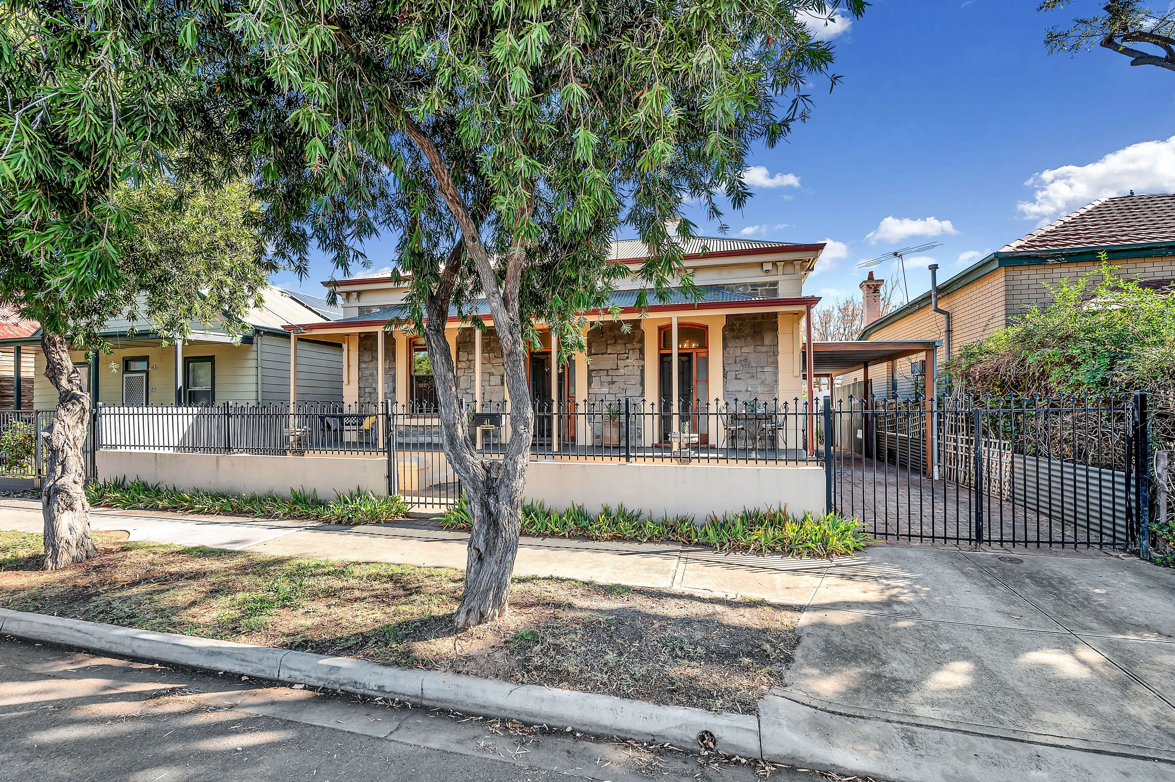 41 Russell Street, Ethelton SA 5015, Ethelton - Thumbnail 2