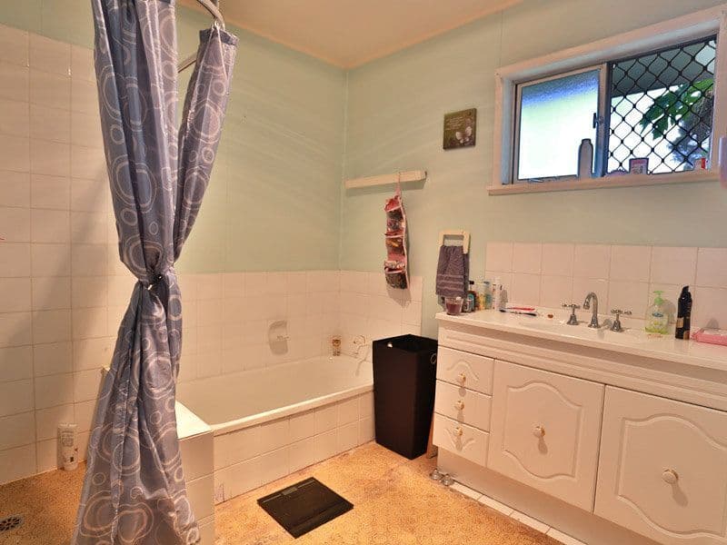 27 Mongabarra Street, Bracken Ridge QLD 4017, Bracken Ridge - Thumbnail 8