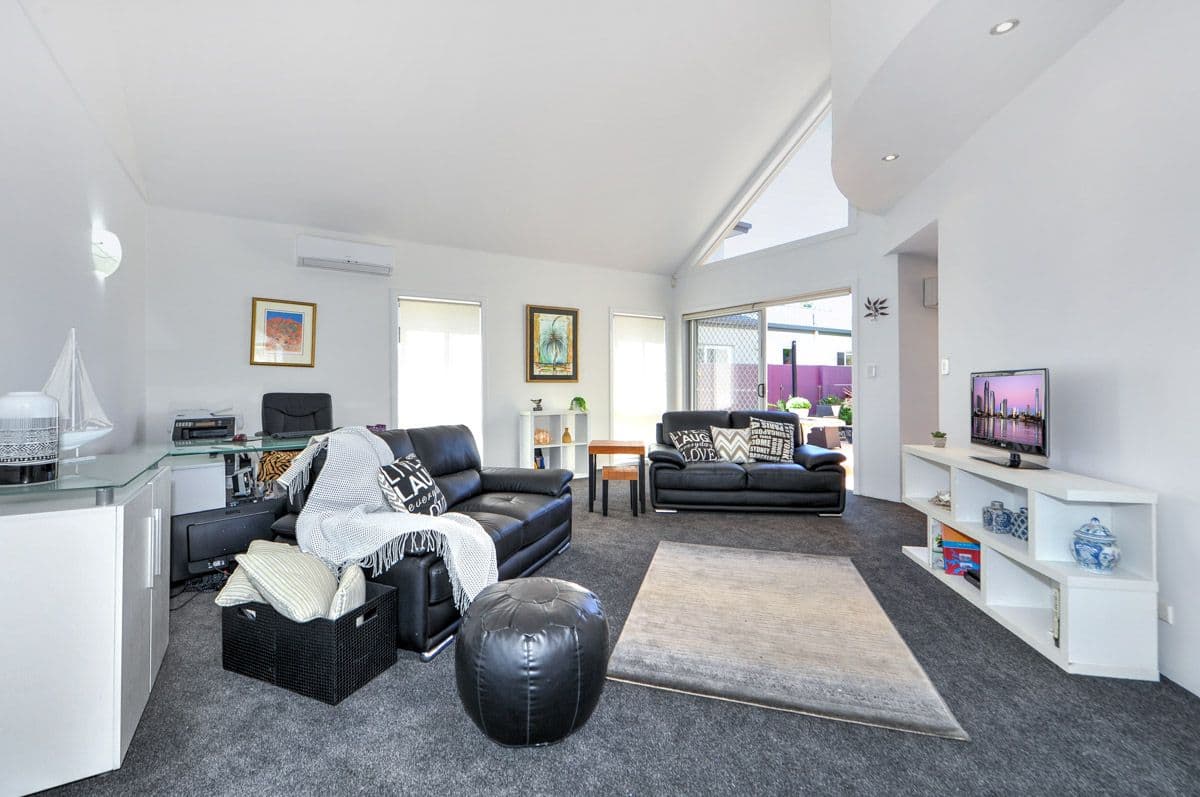 149 Pebble Beach Drive, Runaway Bay QLD 4216, Runaway Bay - Thumbnail 3