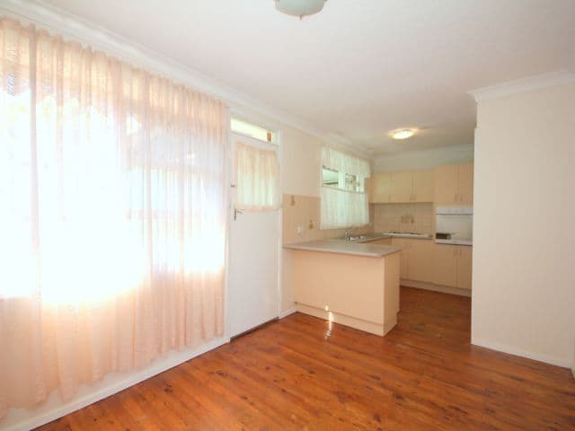 20 Kurrajong Avenue, GEORGES HALL NSW 2198, Georges Hall - Thumbnail 2