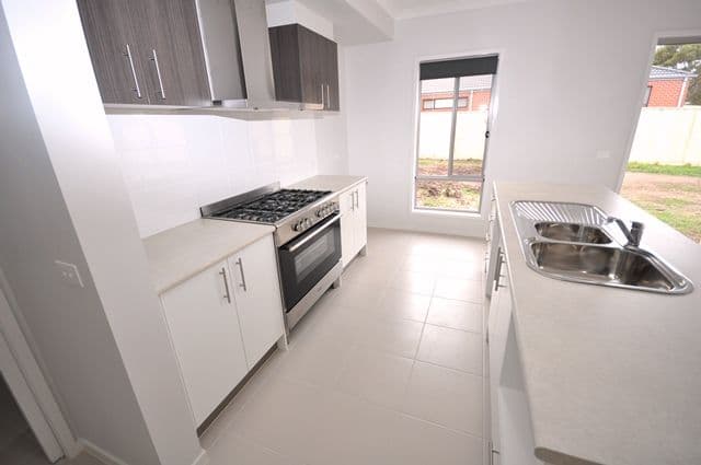 8 Vintage Court, BANNOCKBURN VIC 3331, Bannockburn - Thumbnail 3
