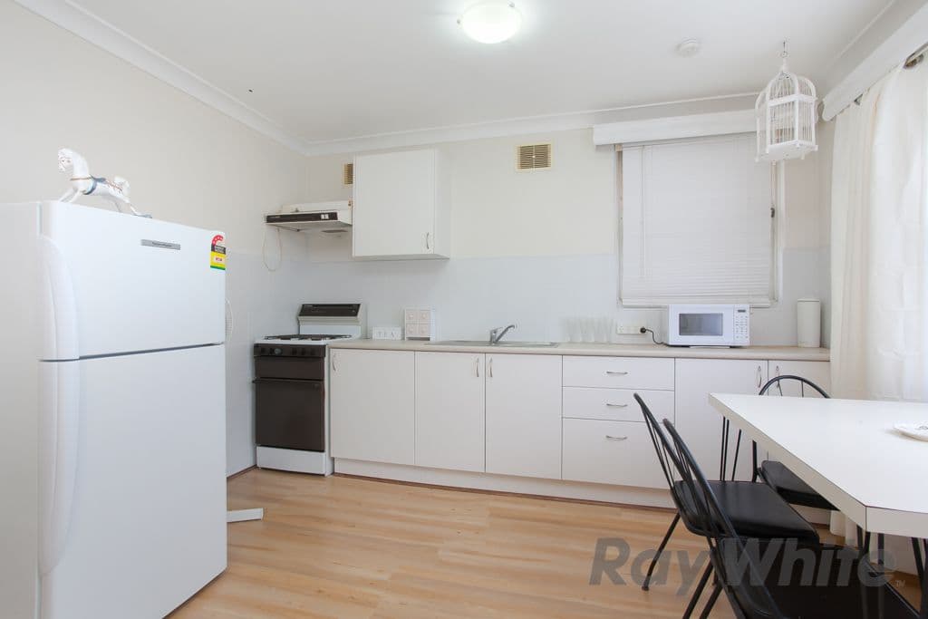 4 Mosbri Crescent, THE HILL NSW 2300, The Hill - Thumbnail 3