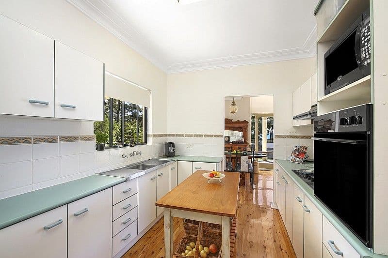 2 Kenmare Avenue, BERKELEY VALE NSW 2261, Berkeley Vale - Thumbnail 6