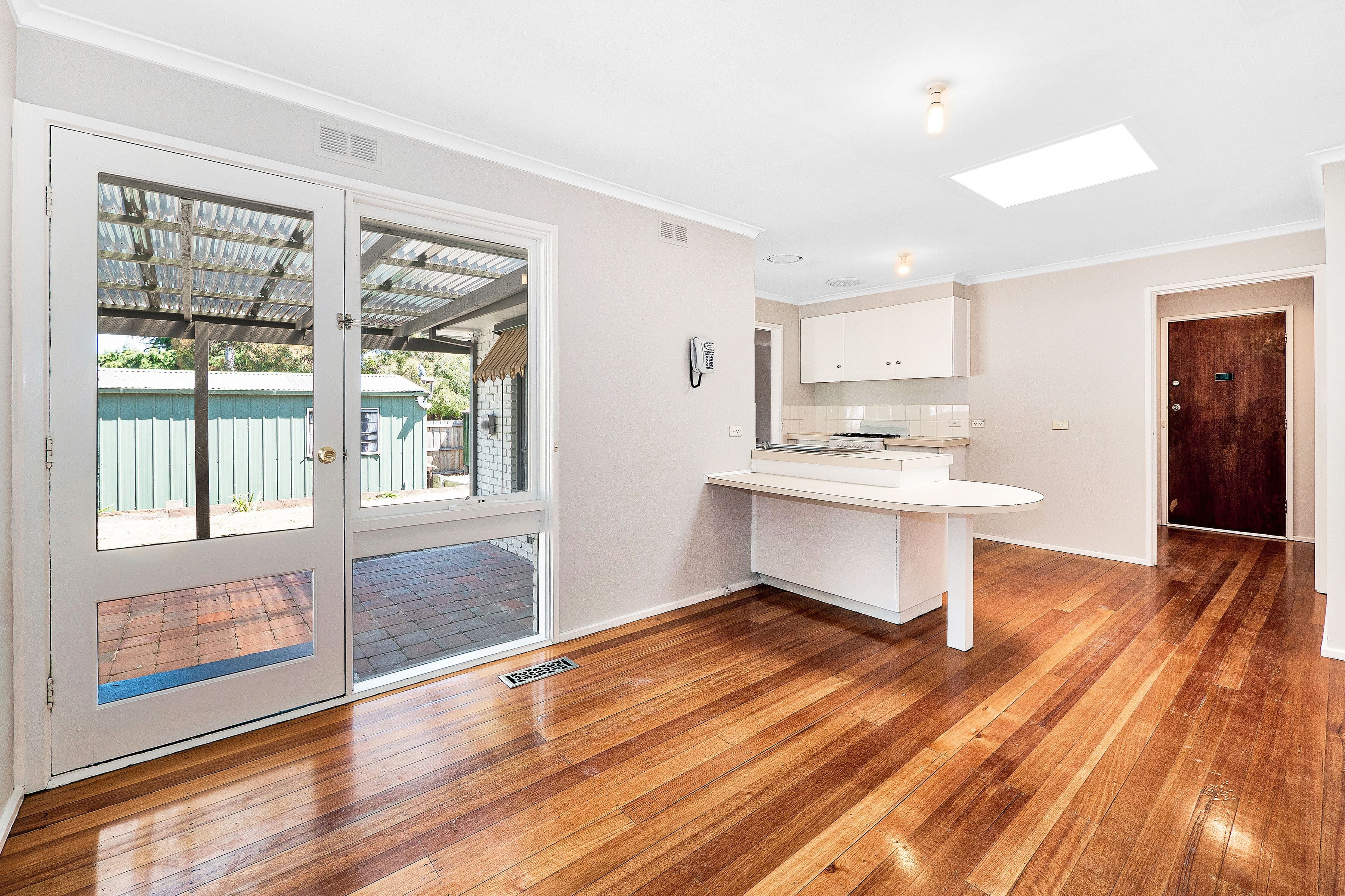 8 Wallace Road, Cranbourne VIC 3977, Cranbourne - Thumbnail 8