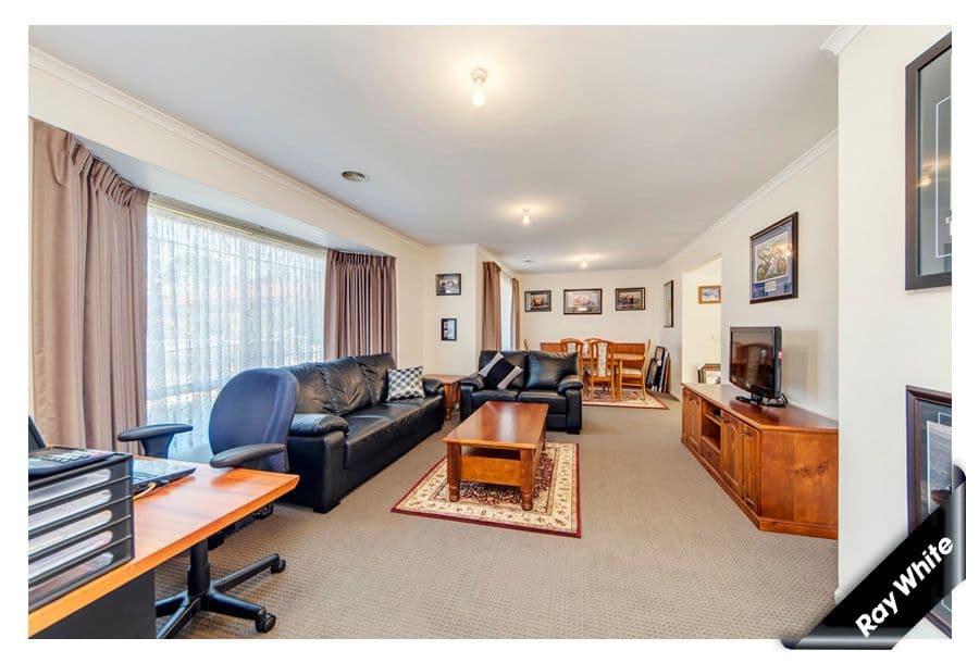 28 Binaburra Place, QUEANBEYAN NSW 2620, Queanbeyan - Thumbnail 2