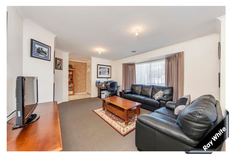 28 Binaburra Place, QUEANBEYAN NSW 2620, Queanbeyan - Thumbnail 3
