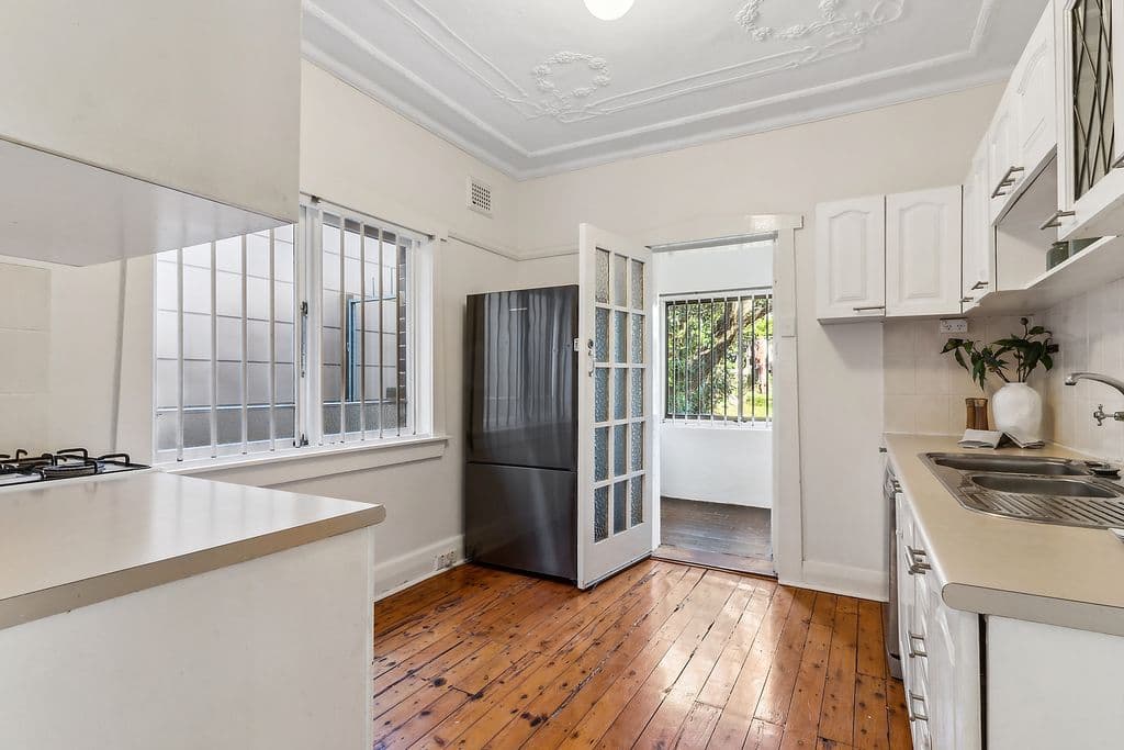 1/15A Searl Street, Petersham - Thumbnail 2