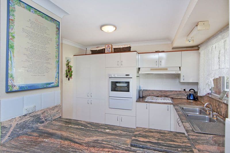 54 Jeannie Crescent, BERKELEY VALE NSW 2261, Berkeley Vale - Thumbnail 4