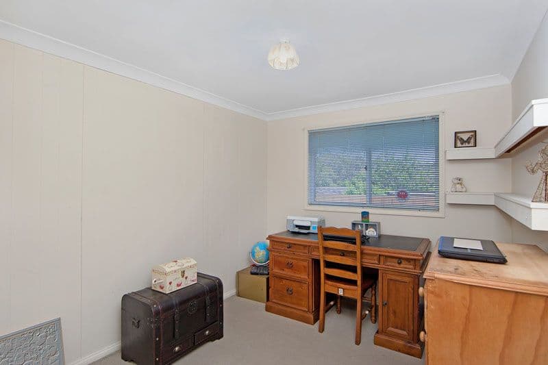 54 Jeannie Crescent, BERKELEY VALE NSW 2261, Berkeley Vale - Thumbnail 5