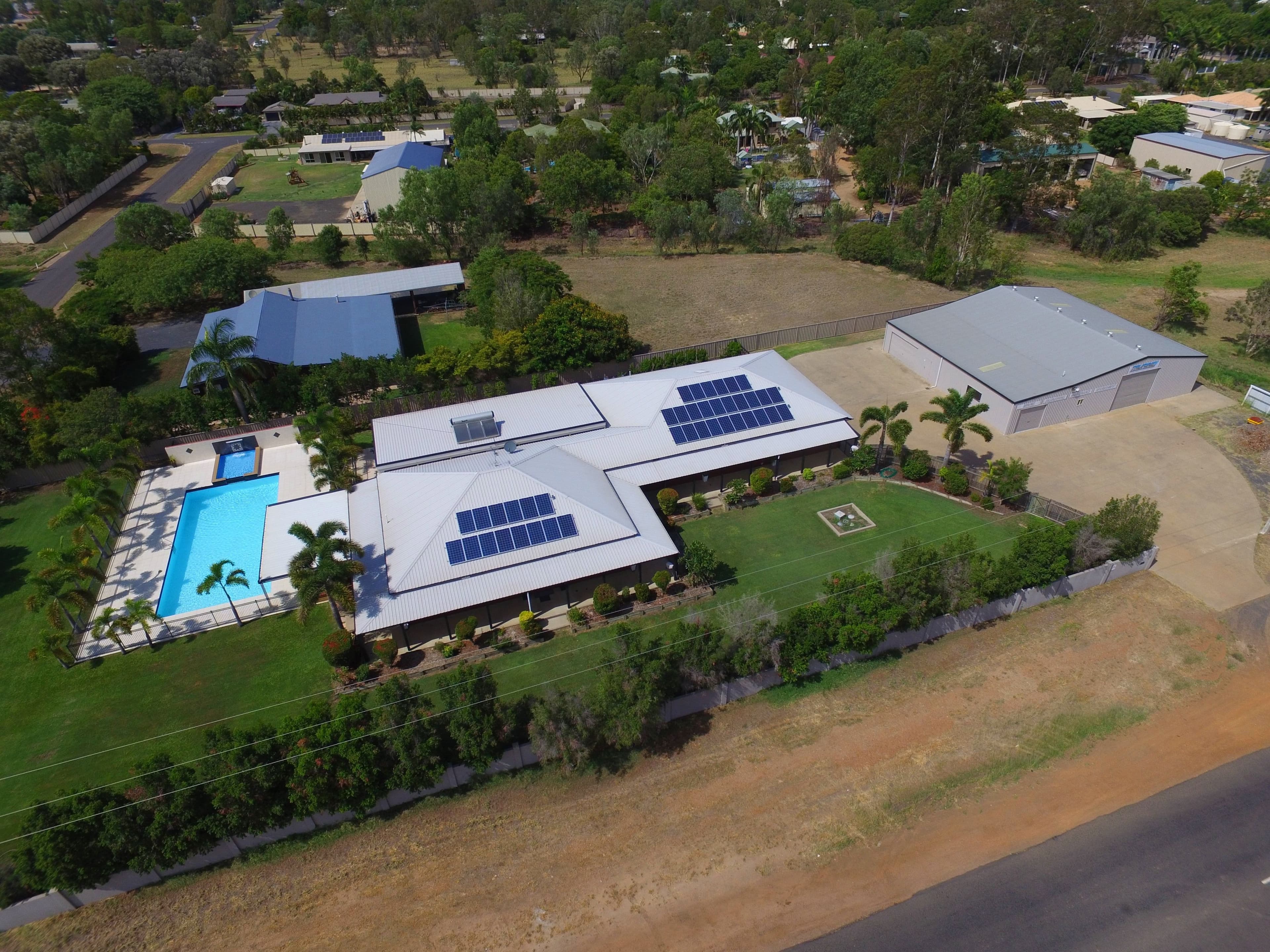 8 Campbellford Drive, Emerald QLD 4720, Emerald - Thumbnail 2