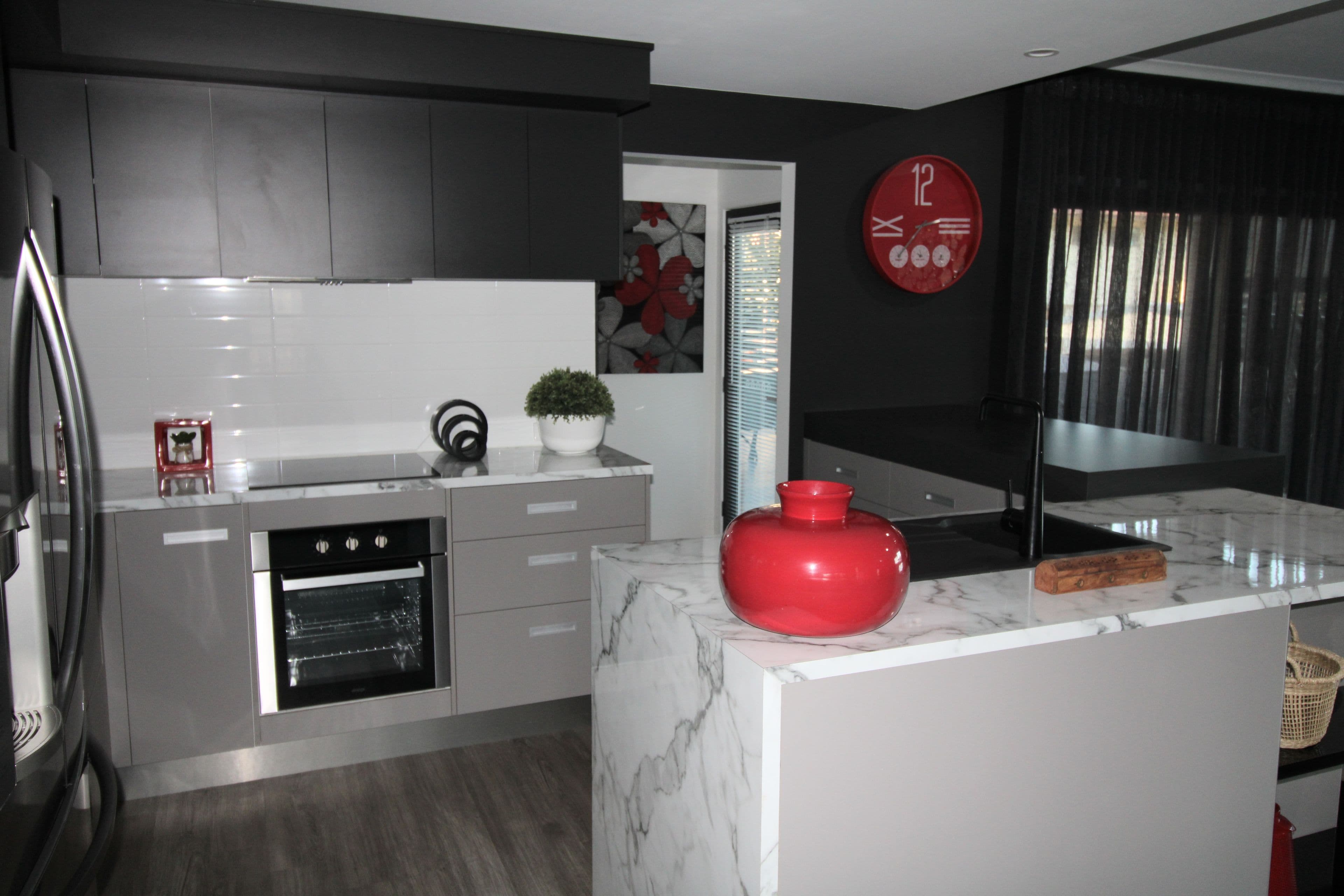 6 kathleen Court, Emerald QLD 4720, Emerald - Thumbnail 3