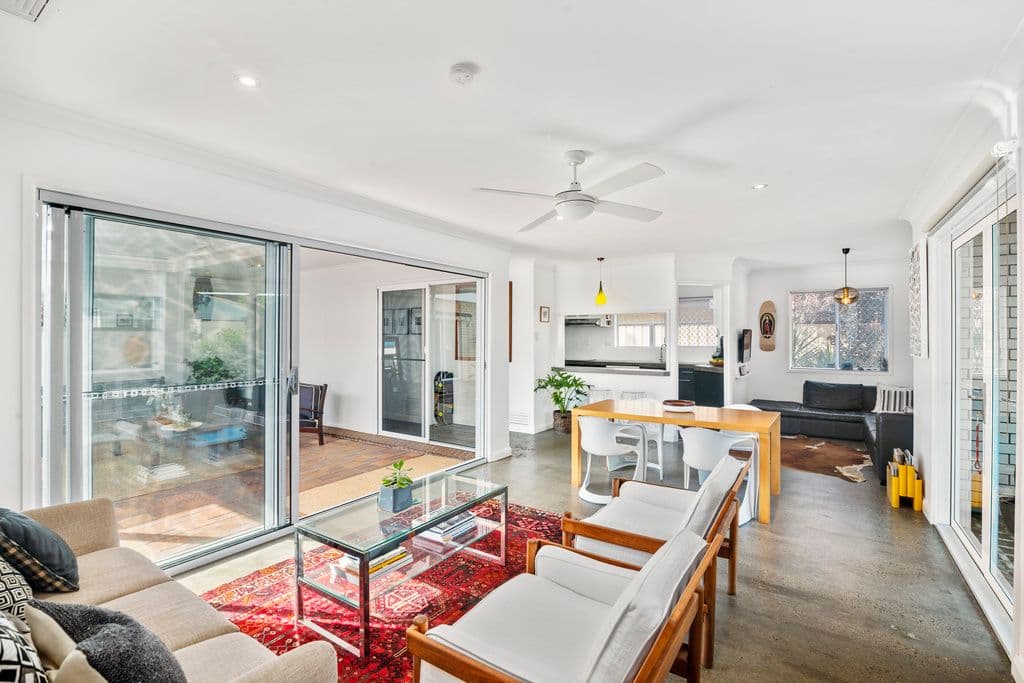 30 Illaroo Street, Palm Beach QLD 4221, Palm Beach - Thumbnail 6