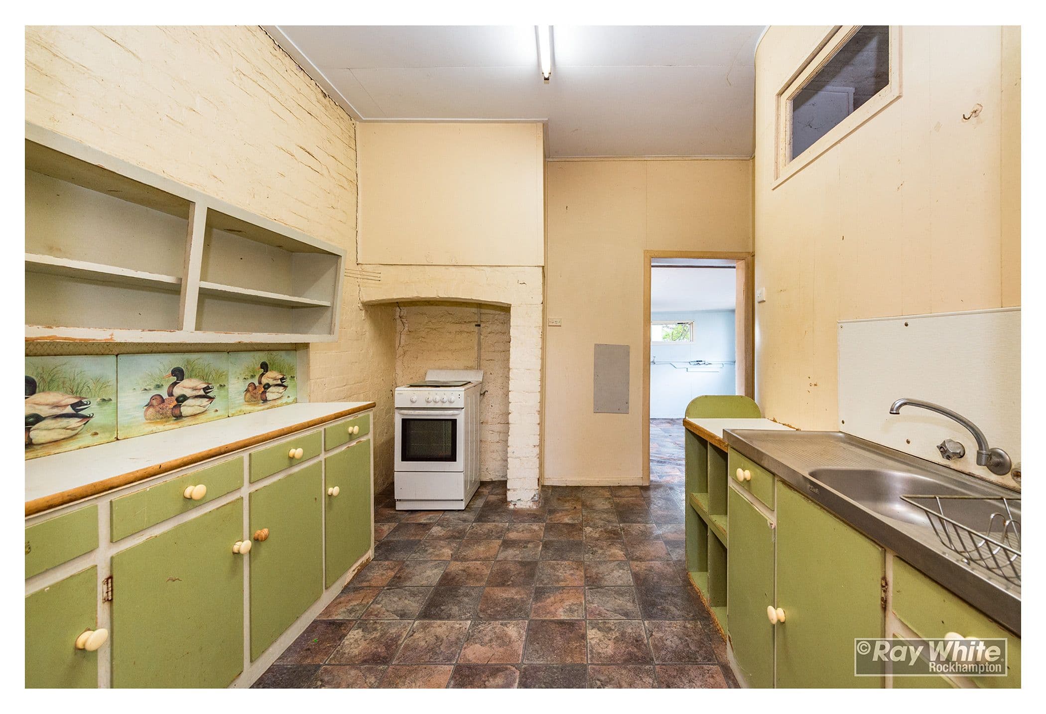 40 Peterson Street, West Rockhampton QLD 4700, West Rockhampton - Thumbnail 3
