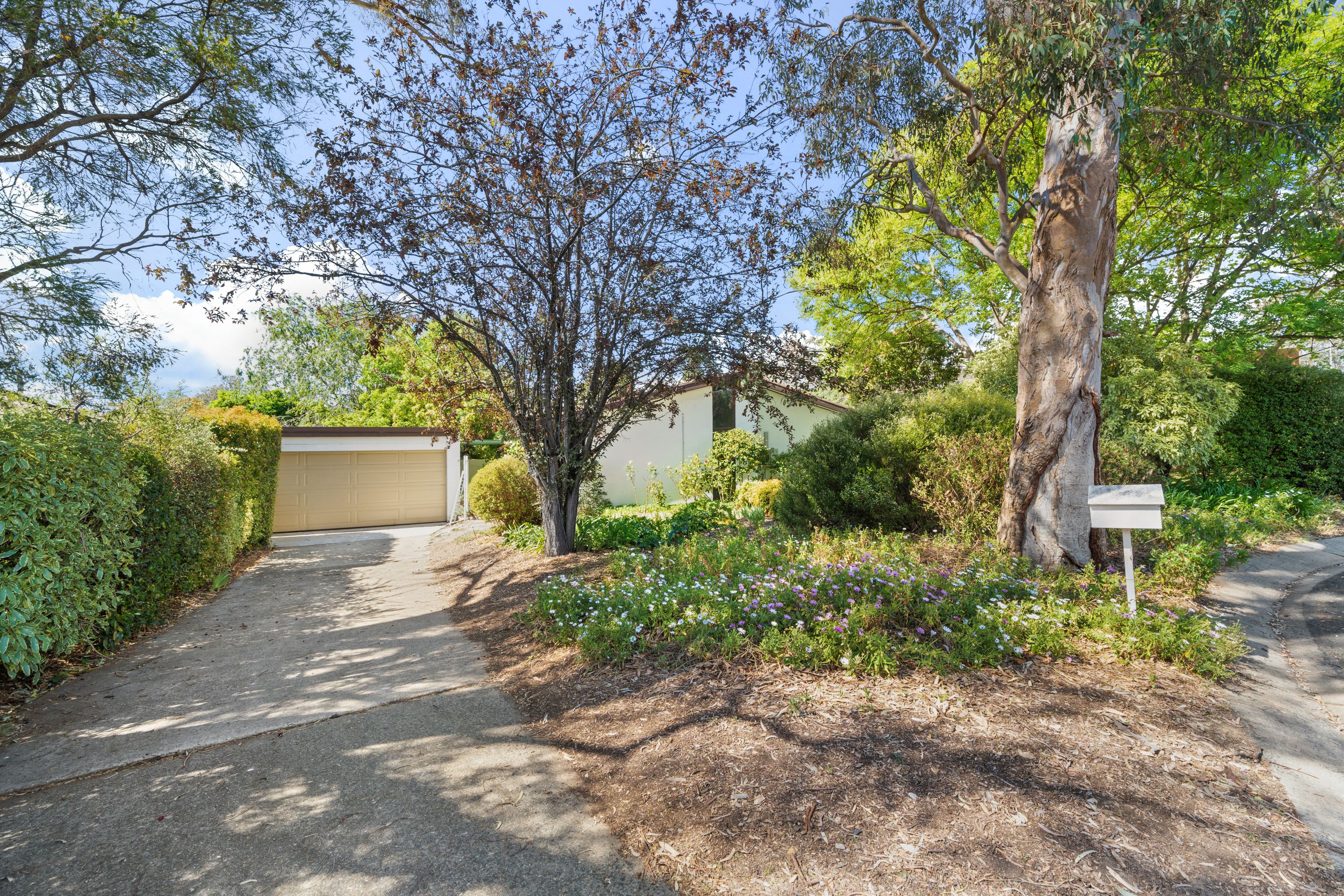 11 Coppin Place, Weetangera ACT 2614, Weetangera - Image 1