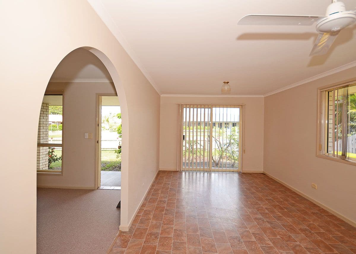 23 Tristania Crescent, URANGAN QLD 4655, Urangan - Thumbnail 5