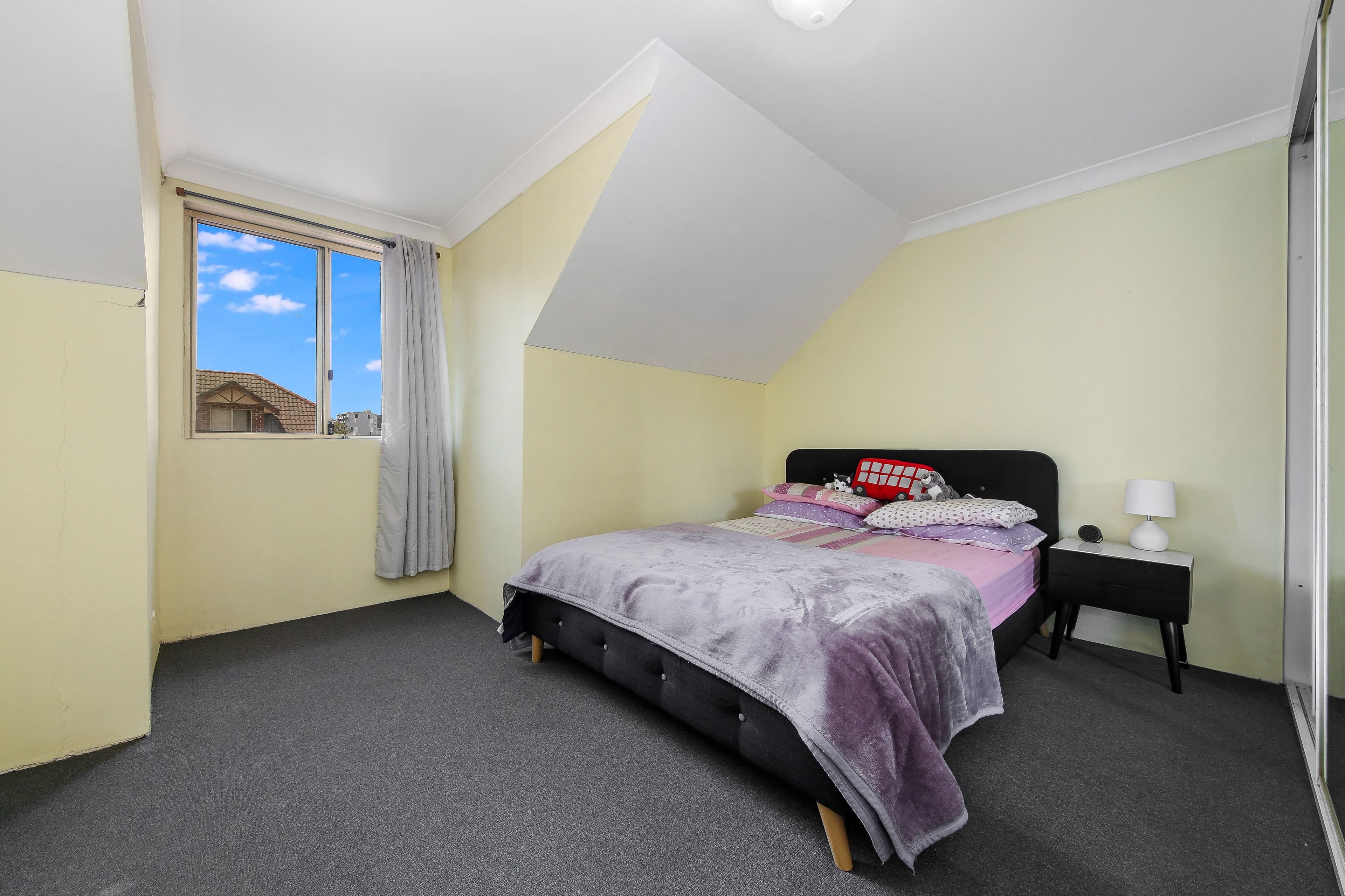 76 Meredith Street, Bankstown NSW 2200, Bankstown - Thumbnail 2