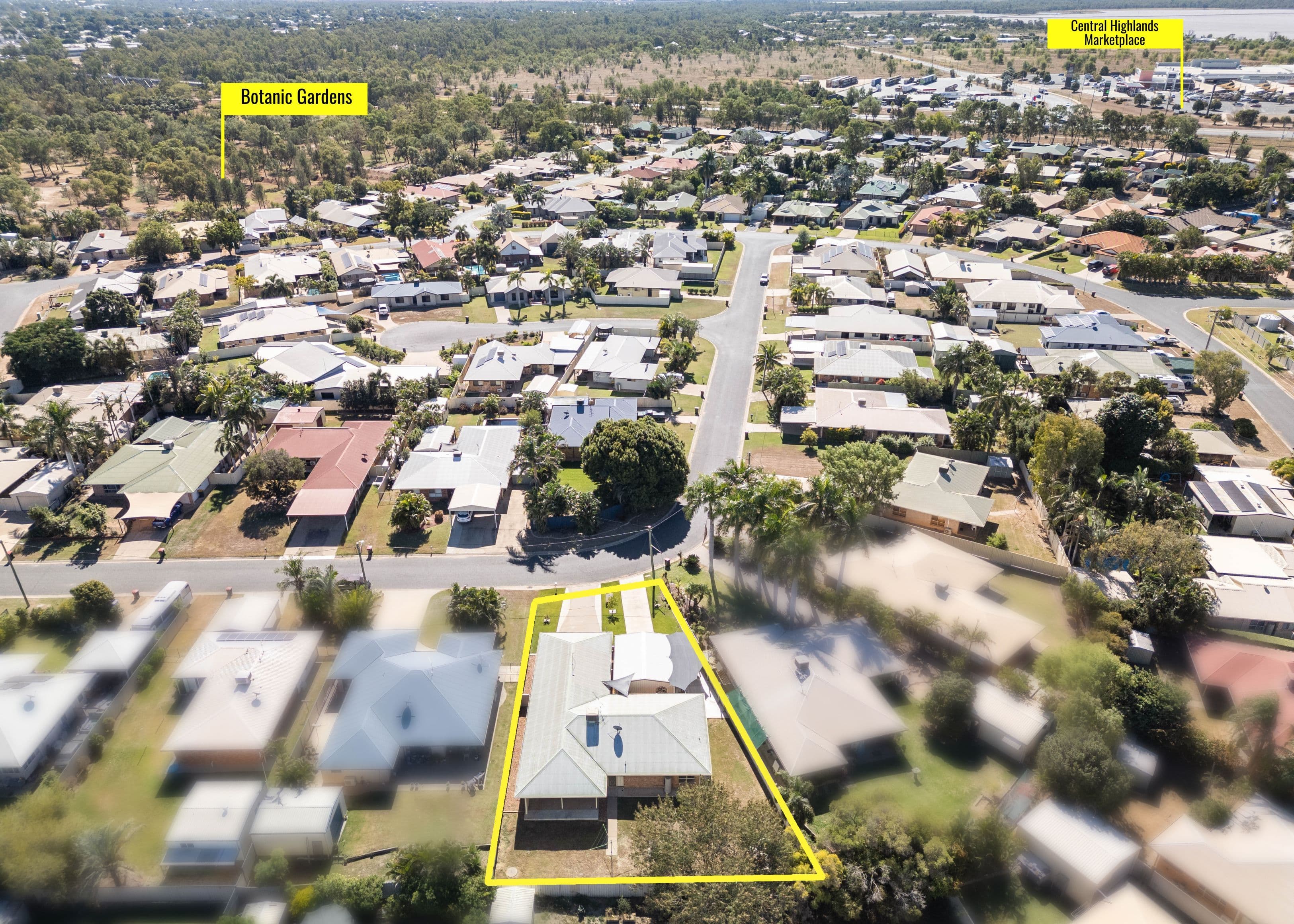 12 Crozier Crescent, Emerald QLD 4720, Emerald - Thumbnail 2