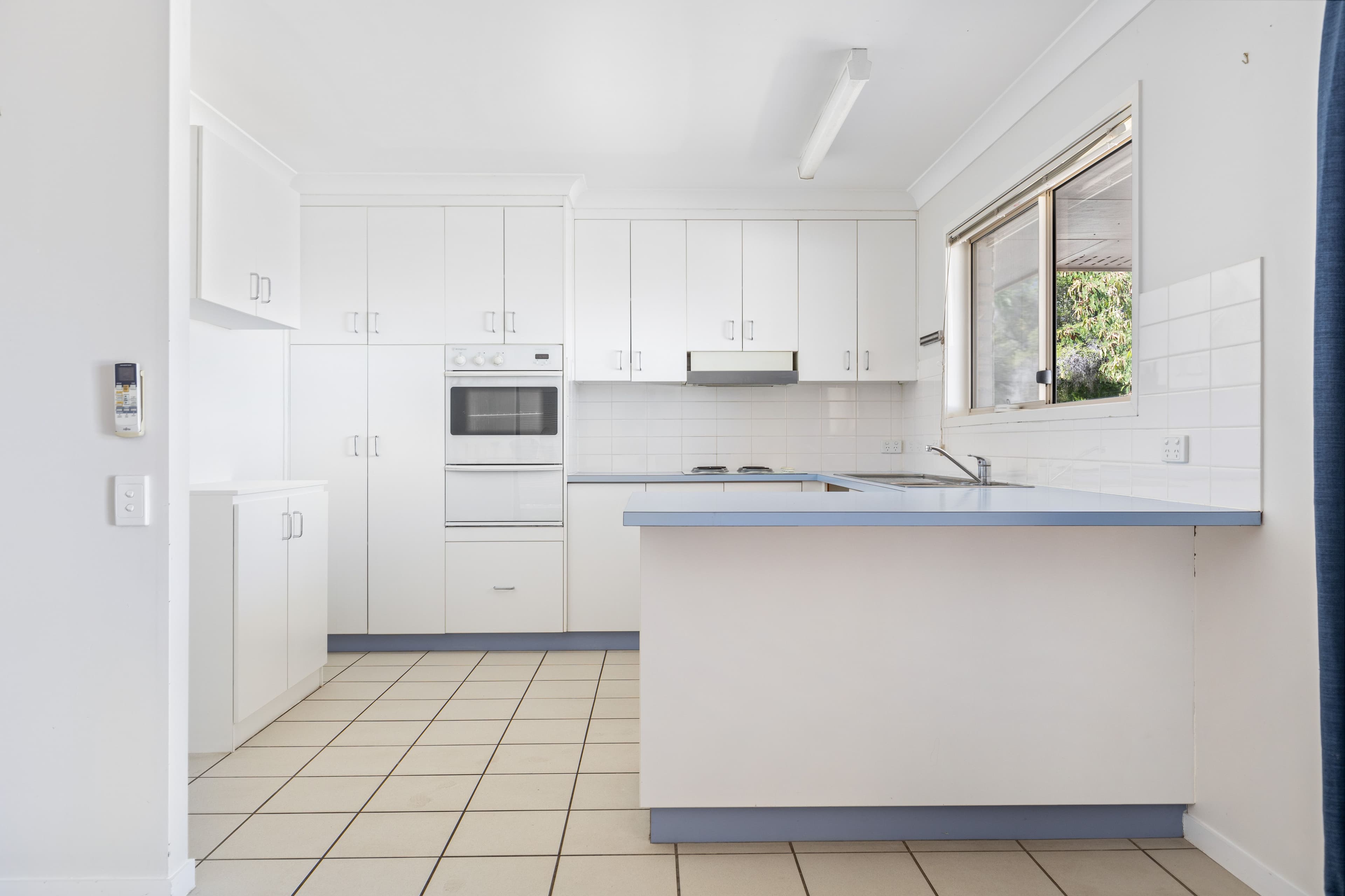12 Crozier Crescent, Emerald QLD 4720, Emerald - Thumbnail 8