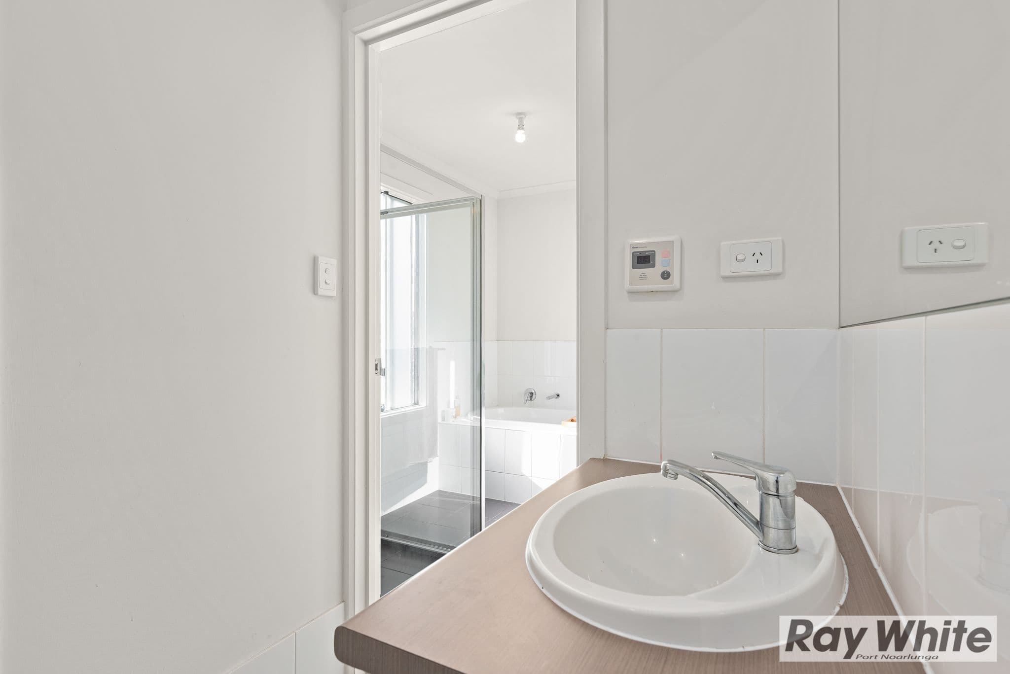 1A Dodd Avenue, Port Noarlunga SA 5167, Port Noarlunga - Thumbnail 5