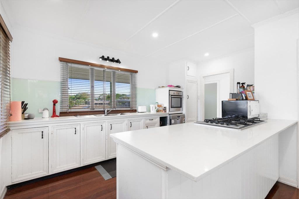 558 Robinson Road, Aspley QLD 4034, Aspley - Thumbnail 2