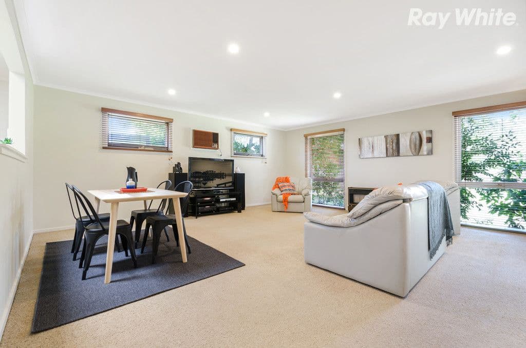 25 The Ridge West, Knoxfield VIC 3180, Knoxfield - Thumbnail 2