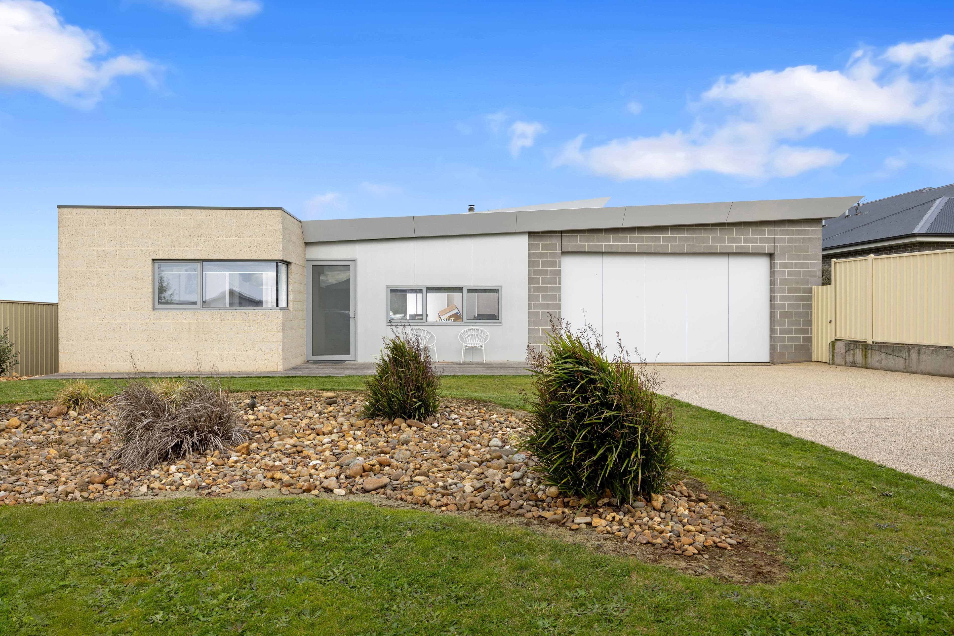 24 Carr Avenue, Leongatha VIC 3953, Leongatha - Image 1