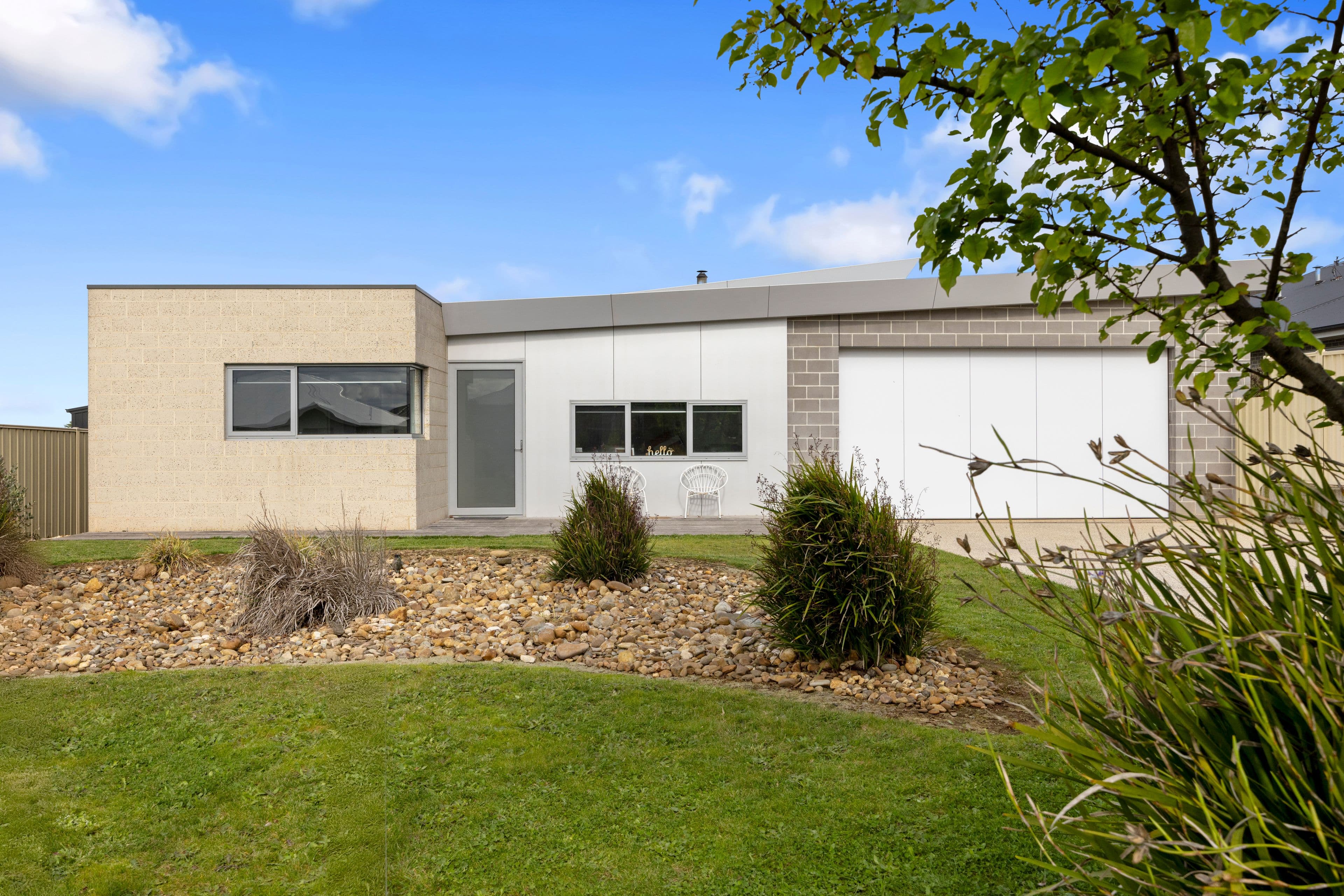 24 Carr Avenue, Leongatha VIC 3953, Leongatha - Thumbnail 2