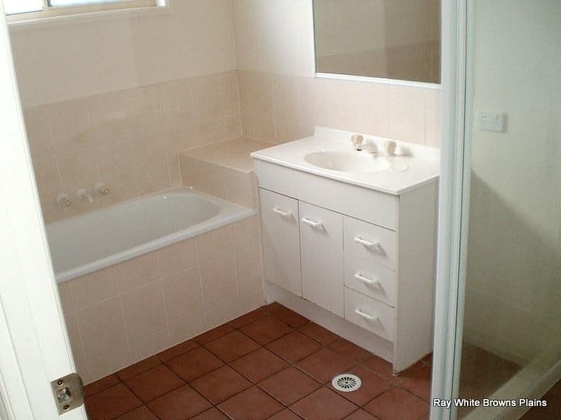 59 Cumberland Crescent, HERITAGE PARK QLD 4118, Heritage Park - Thumbnail 5