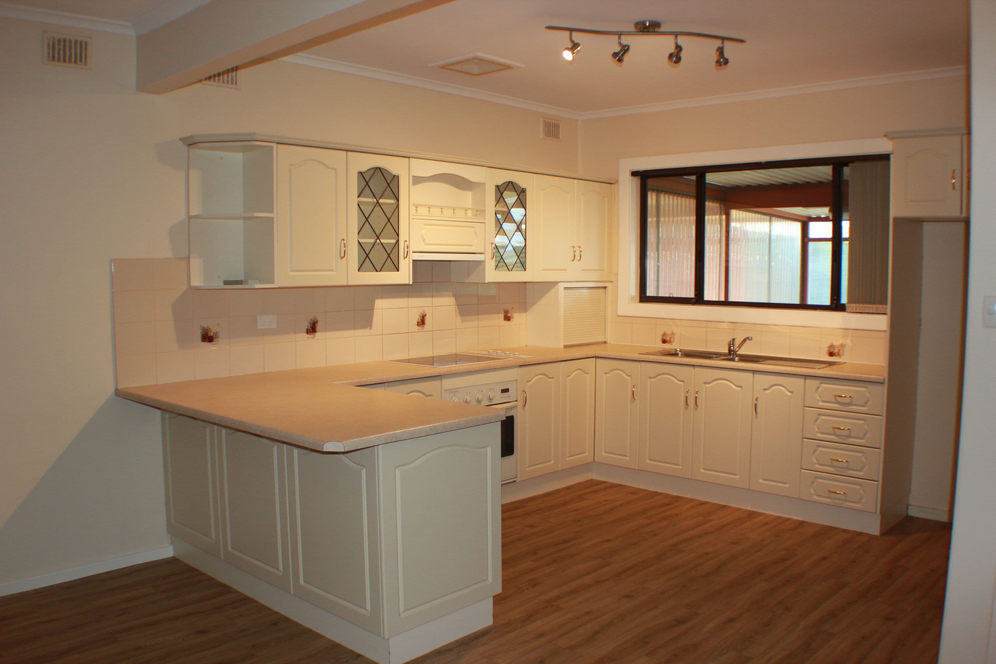 192 Nicolson Avenue, Whyalla Stuart SA 5608, Whyalla Stuart - Thumbnail 3