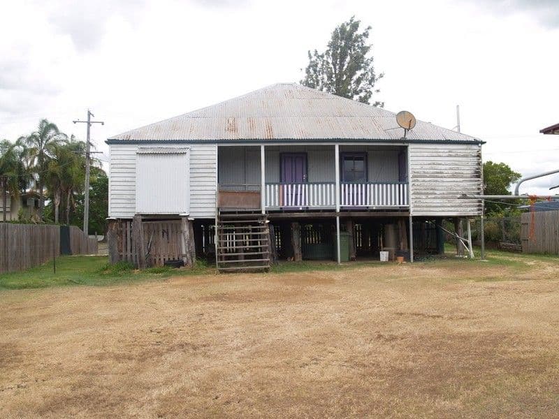 37 Princess Street, GATTON QLD 4343, Gatton - Thumbnail 2