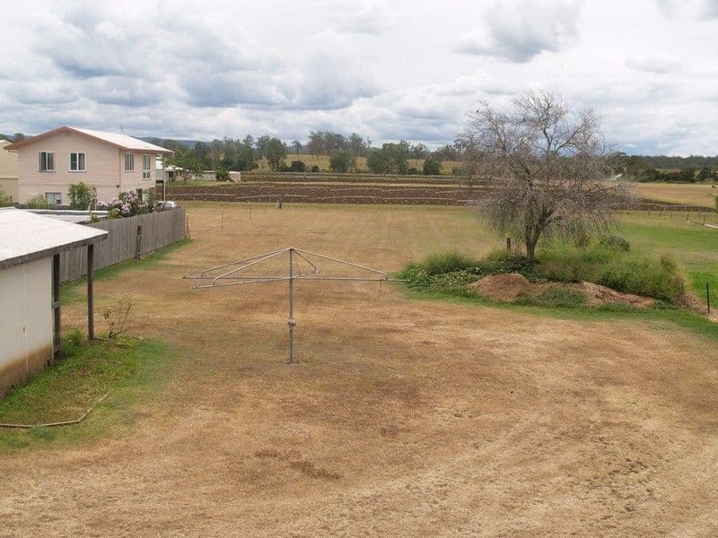 37 Princess Street, GATTON QLD 4343, Gatton - Thumbnail 3