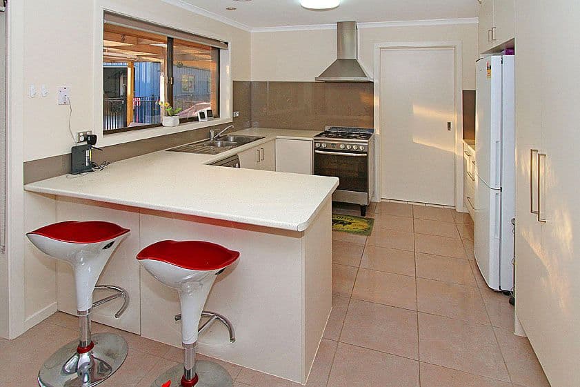 8 Nandina Court, MILL PARK VIC 3082, Mill Park - Thumbnail 2