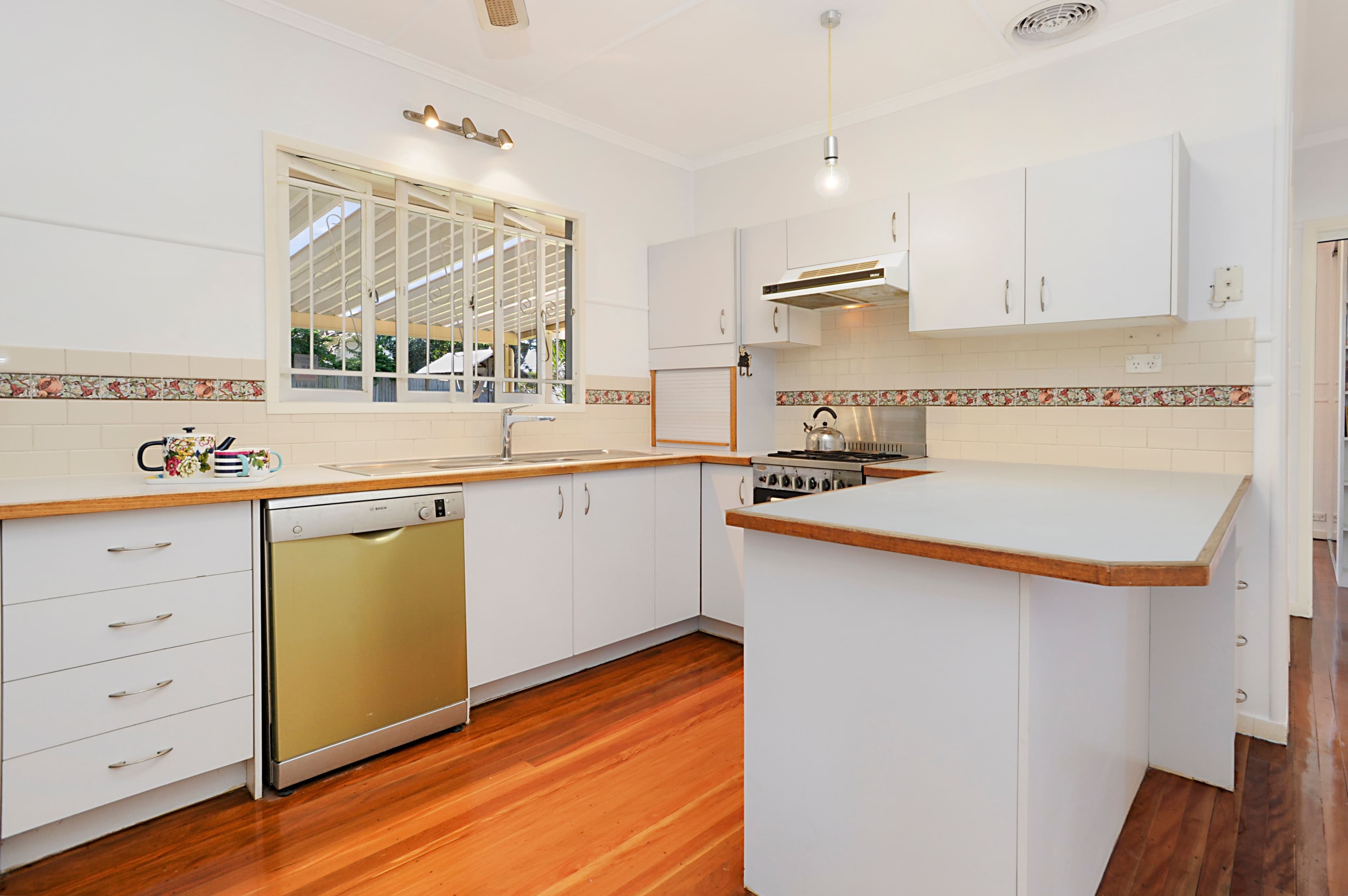 7 Benfield Street, Mitchelton QLD 4053, Mitchelton - Thumbnail 2