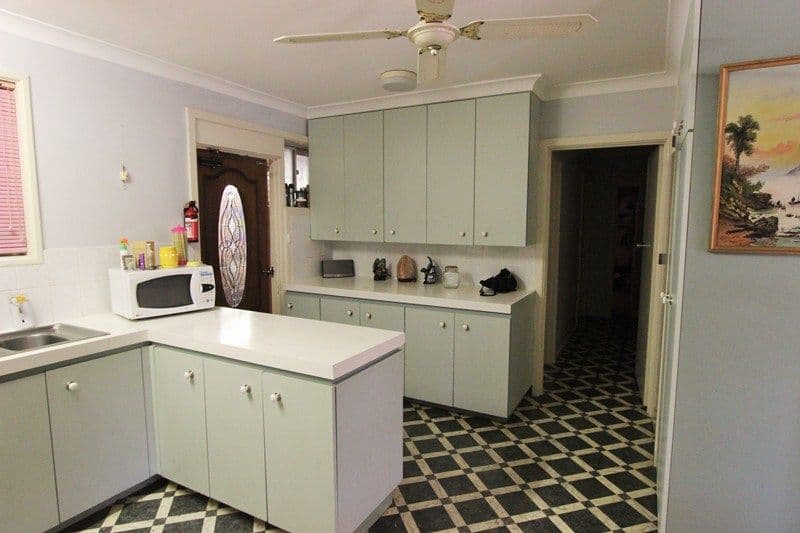 22 Hardey Crescent, DAMPIER WA 6713, Dampier - Thumbnail 2