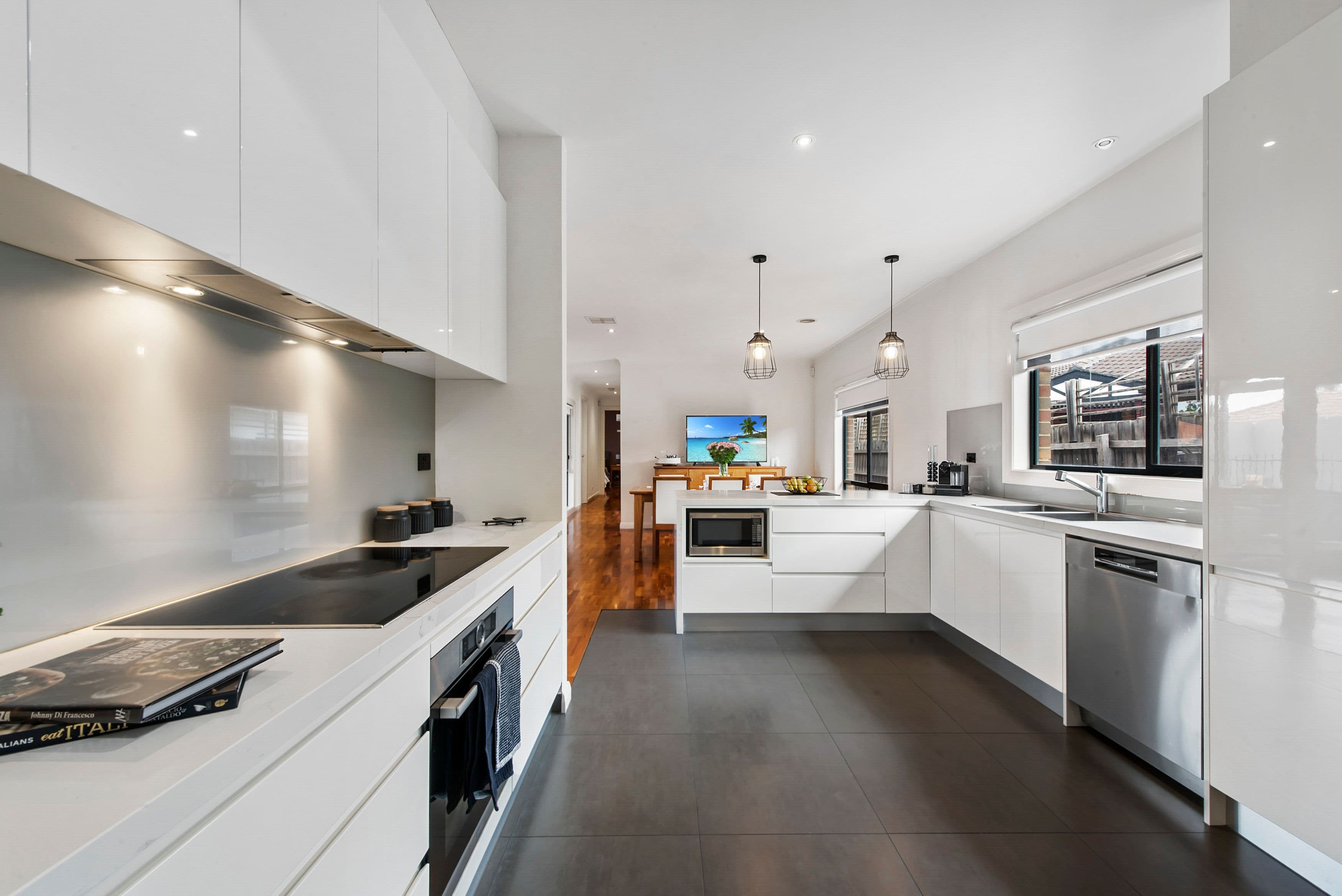 3 Malster Court, Keilor Downs VIC 3038, Keilor Downs - Thumbnail 2