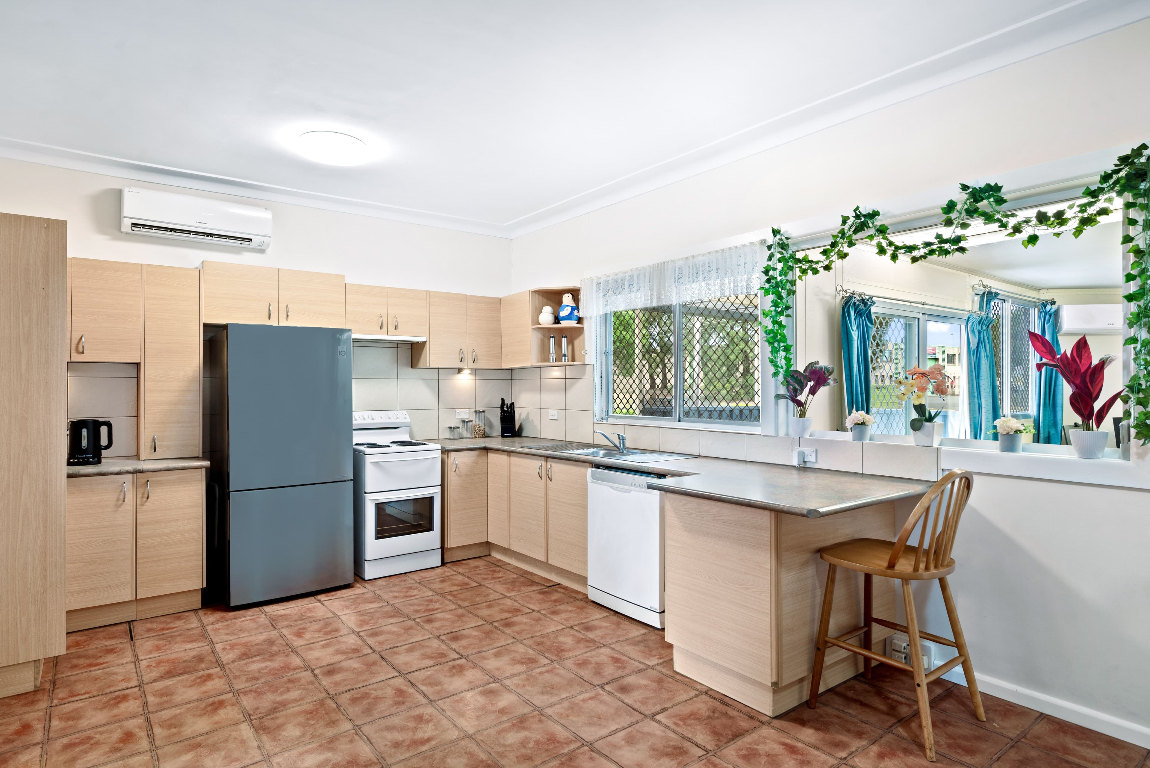 17 Louise Avenue, Ingleburn NSW 2565, Ingleburn - Thumbnail 4