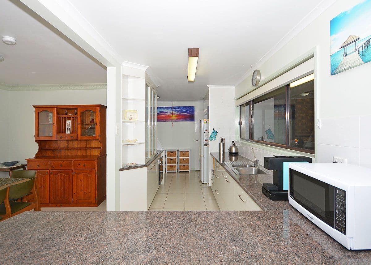 104 Murphy Street, Point Vernon QLD 4655, Point Vernon - Thumbnail 4