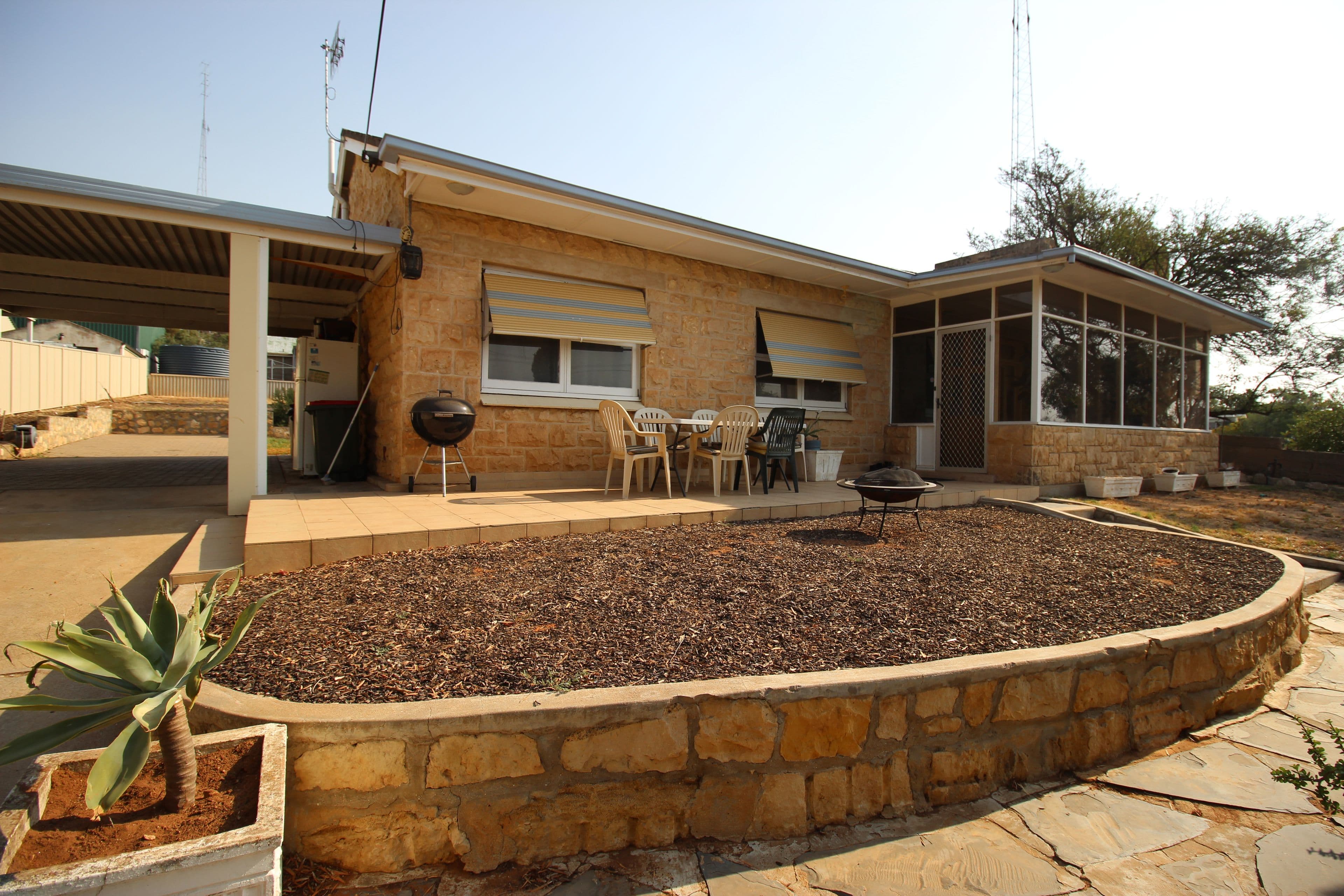 9 Coombe Terrace, Waikerie SA 5330, Waikerie - Image 1
