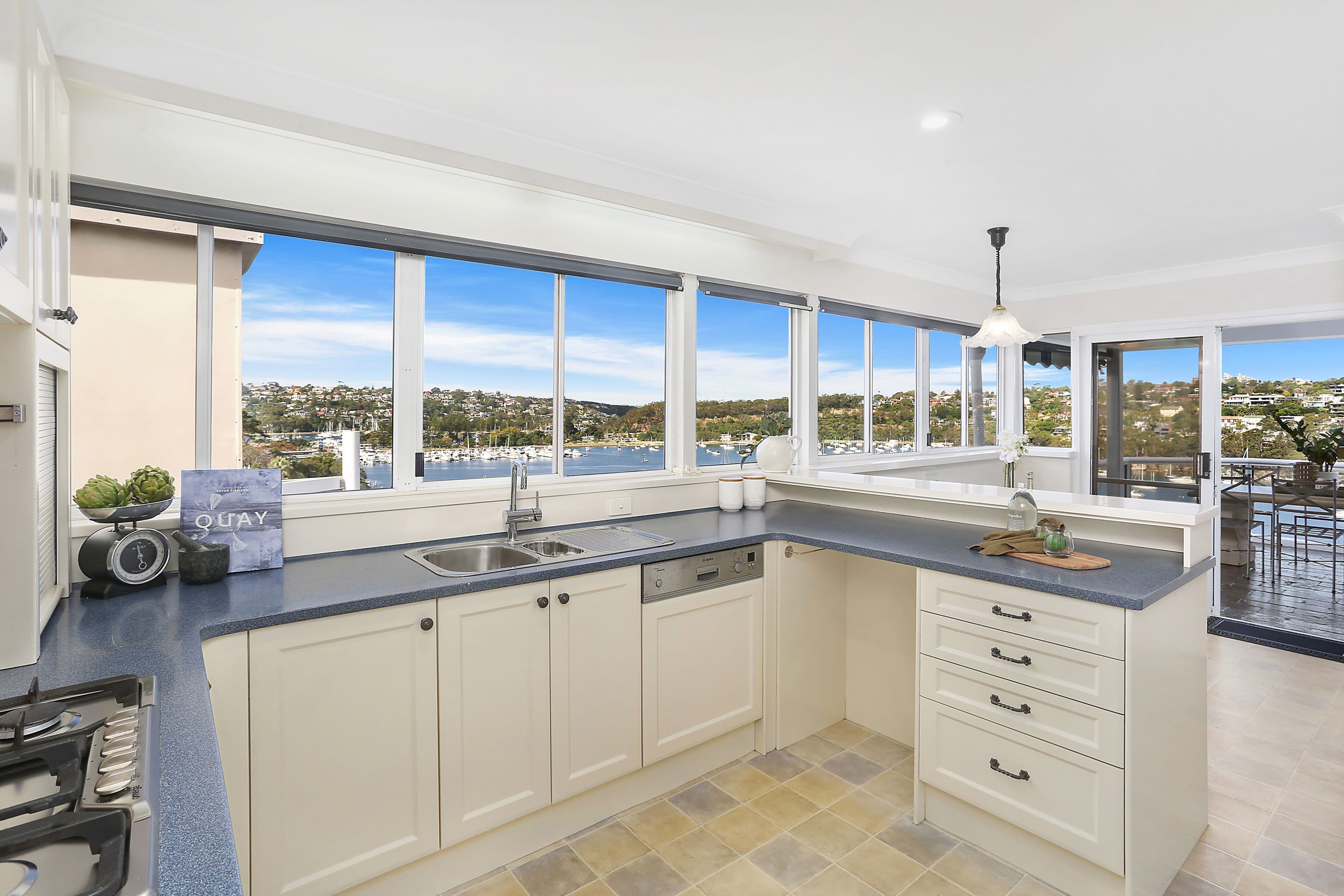 65 Seaforth Crescent, Seaforth - Thumbnail 6