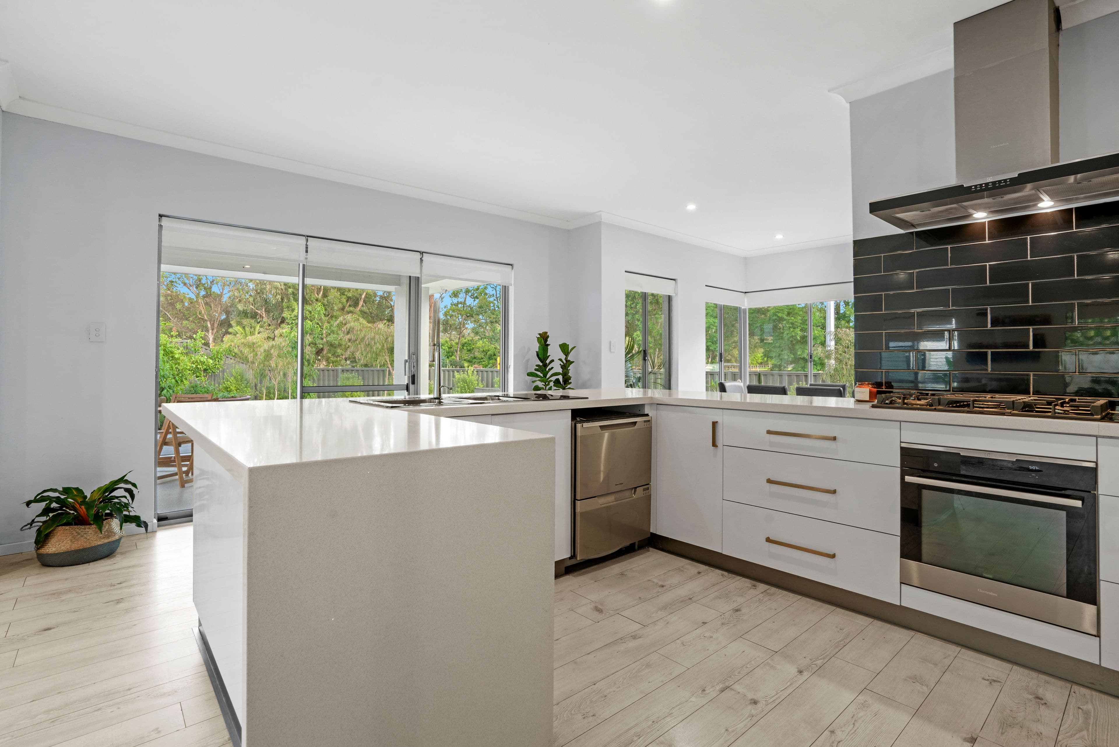 1371 Rowley Road (entry via Portnoo Lane), Hilbert WA 6112, Hilbert - Thumbnail 5