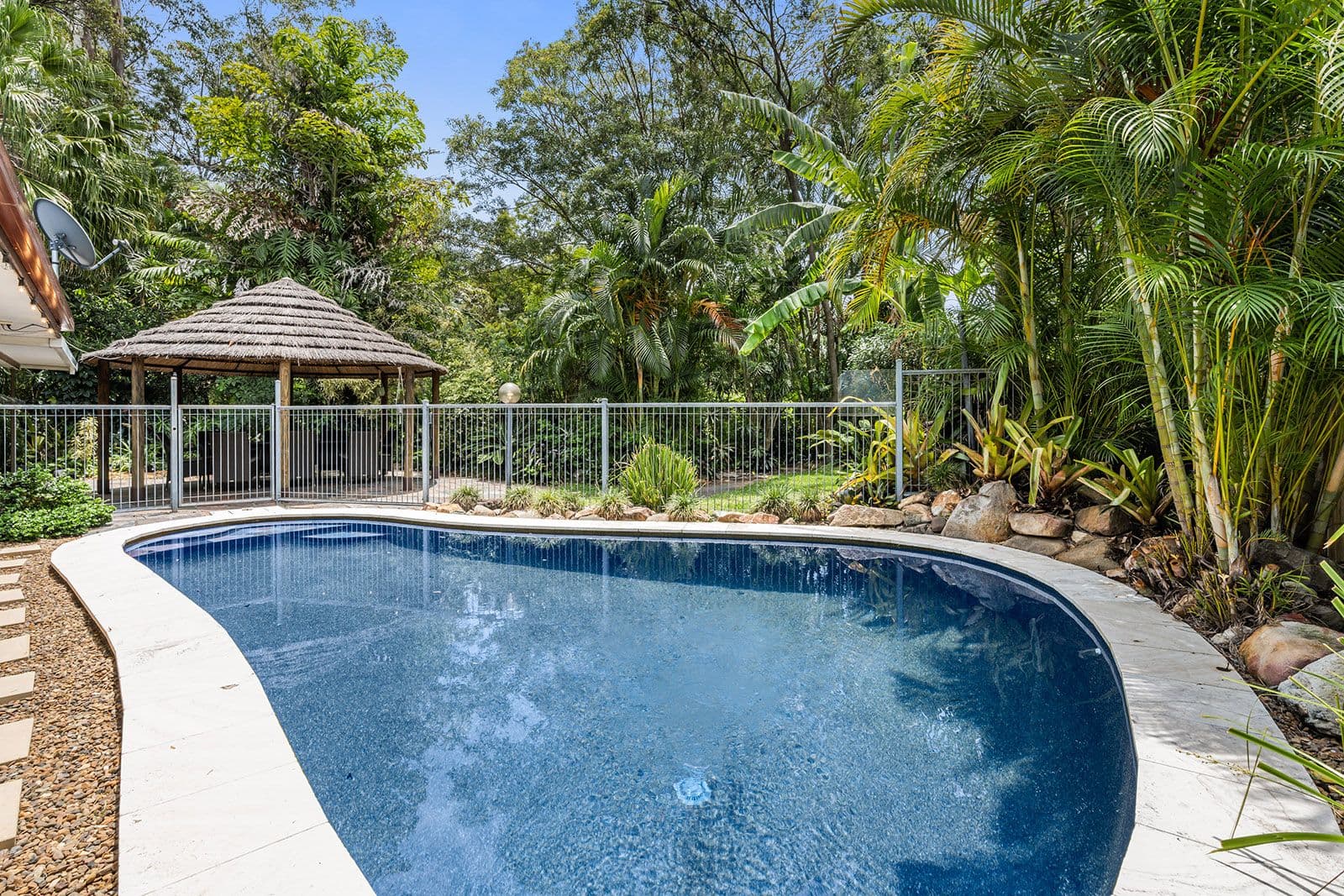 18 Gubberley Street, Kenmore QLD 4069, Kenmore - Thumbnail 2
