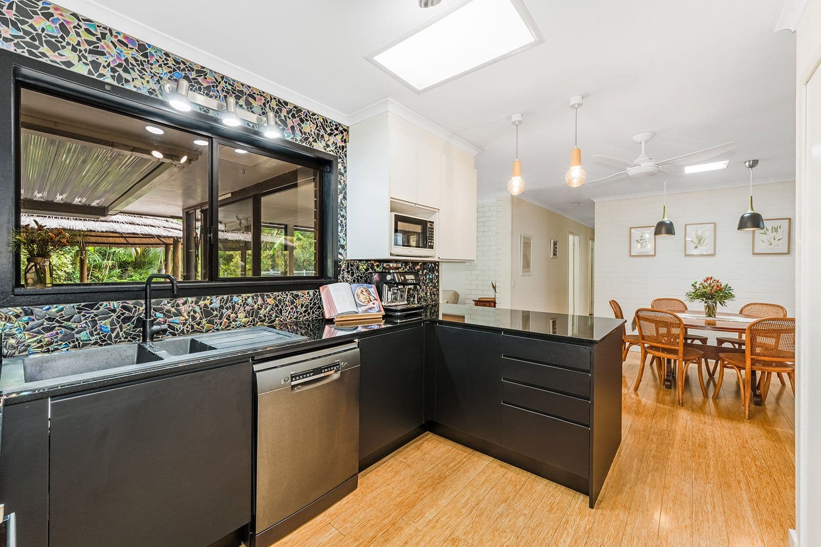 18 Gubberley Street, Kenmore QLD 4069, Kenmore - Thumbnail 6