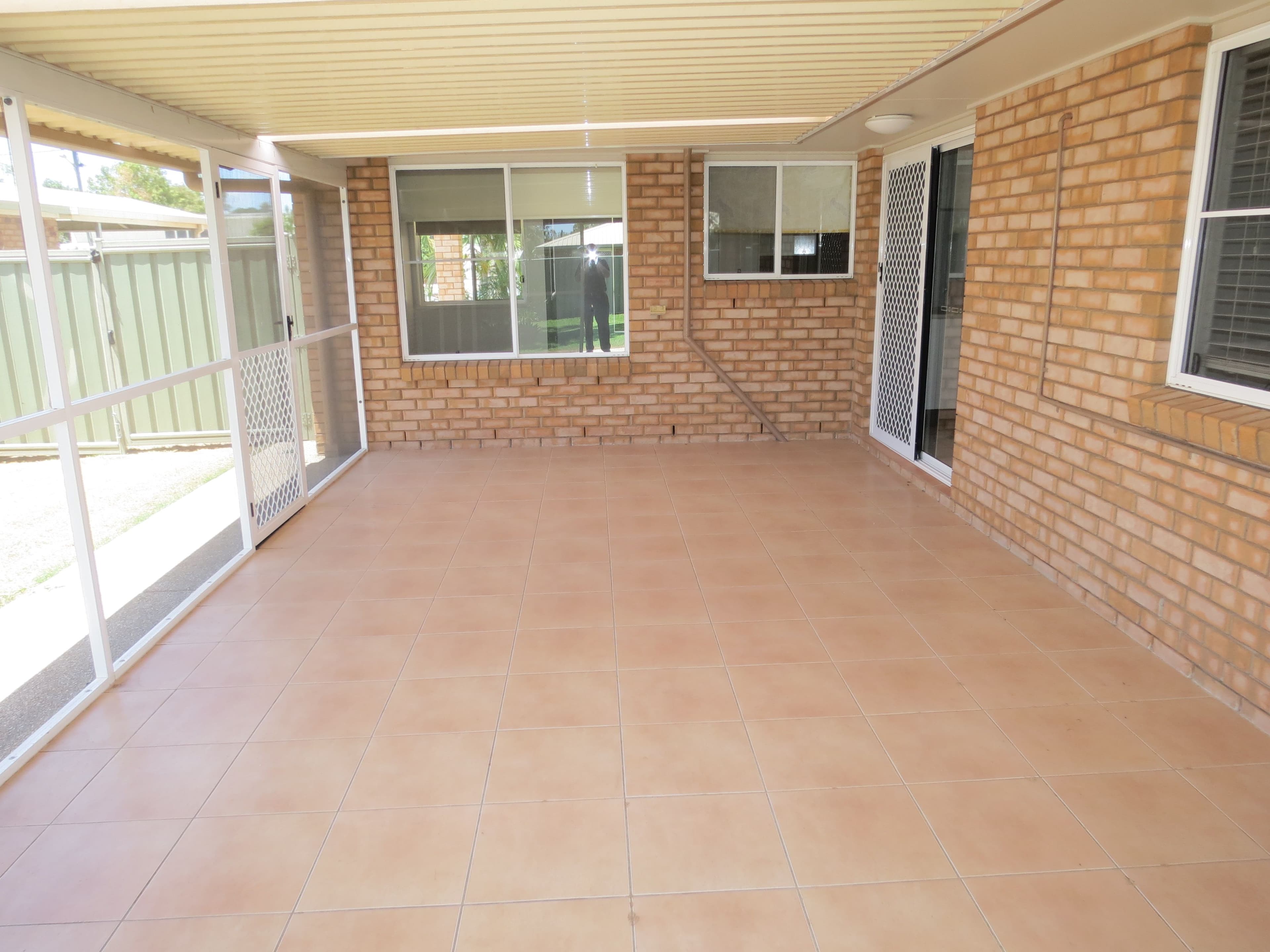 4 Gray Street, Emerald QLD 4720, Emerald - Thumbnail 7