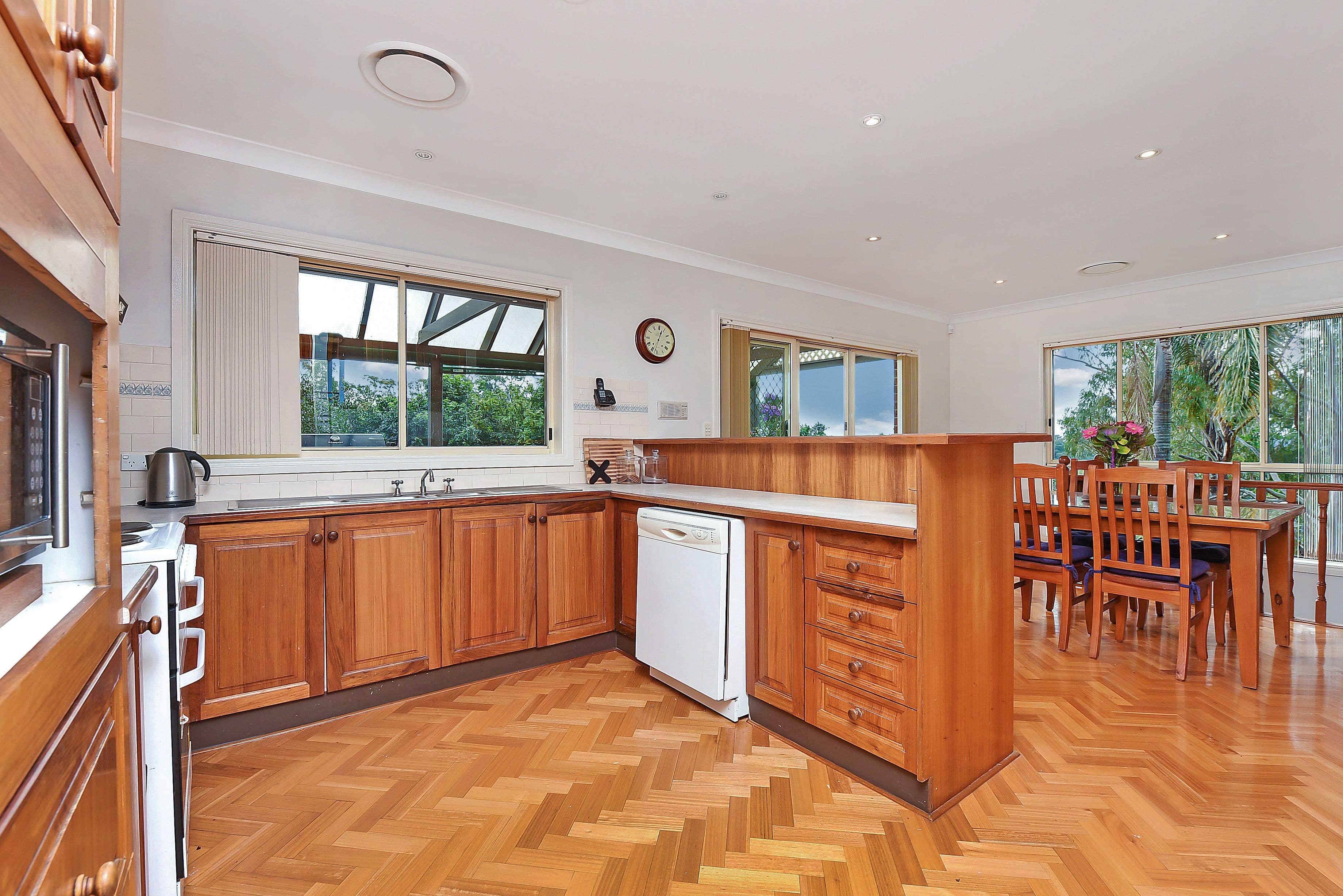 42 Amaroo Avenue, Mount Colah - Thumbnail 3