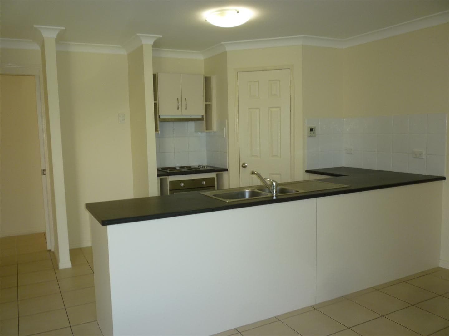 16 Annie Close, Gracemere QLD 4702, Gracemere - Thumbnail 2