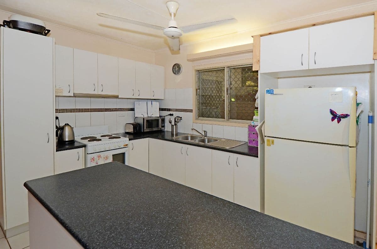 12 Dongara Court, KARAMA NT 0812, Karama - Thumbnail 2