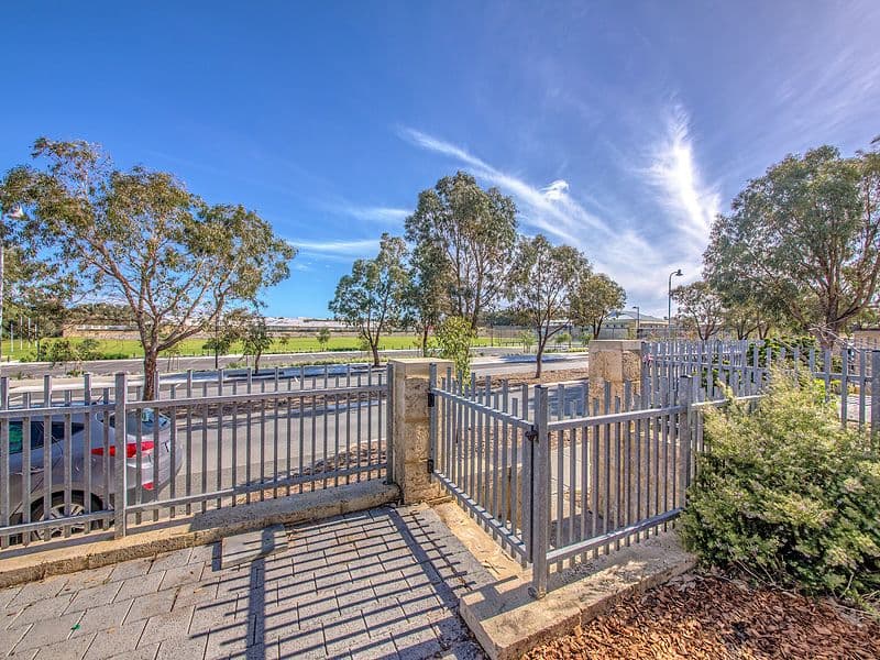 18 Beachside Parade, YANCHEP WA 6035, Yanchep - Thumbnail 2