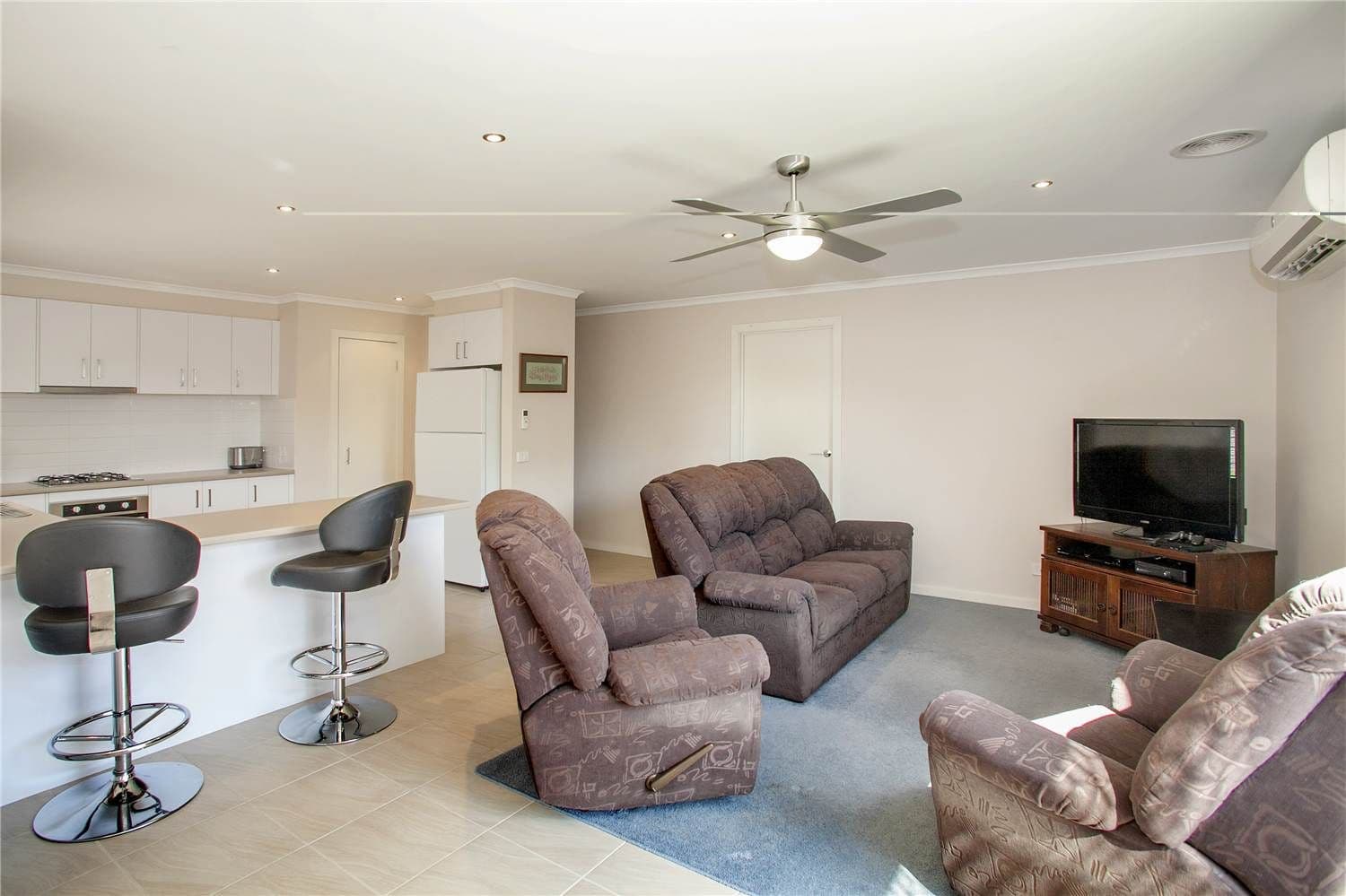 13 Canopus Crescent, LARA VIC 3212, Lara - Thumbnail 4